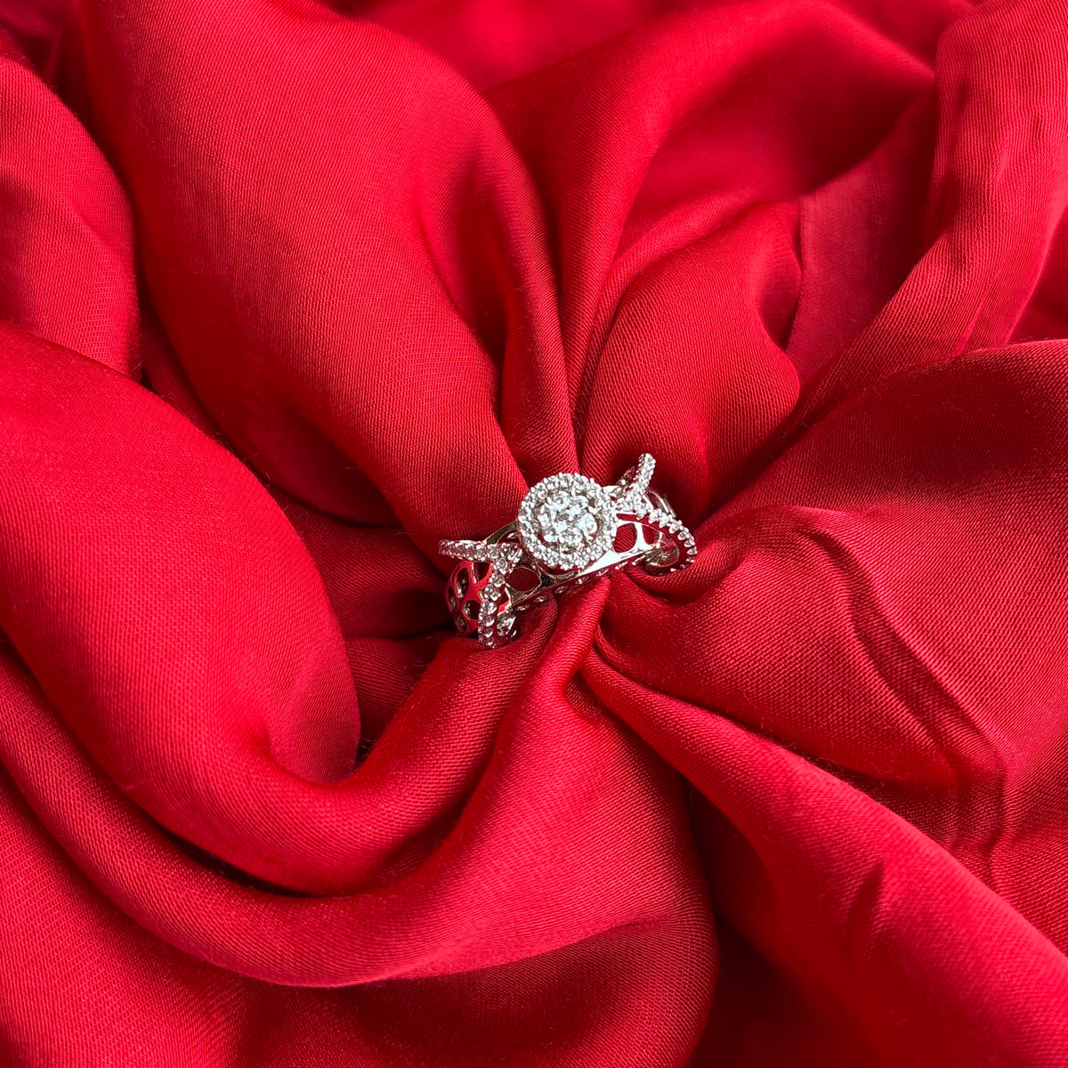 Vyanika Ring