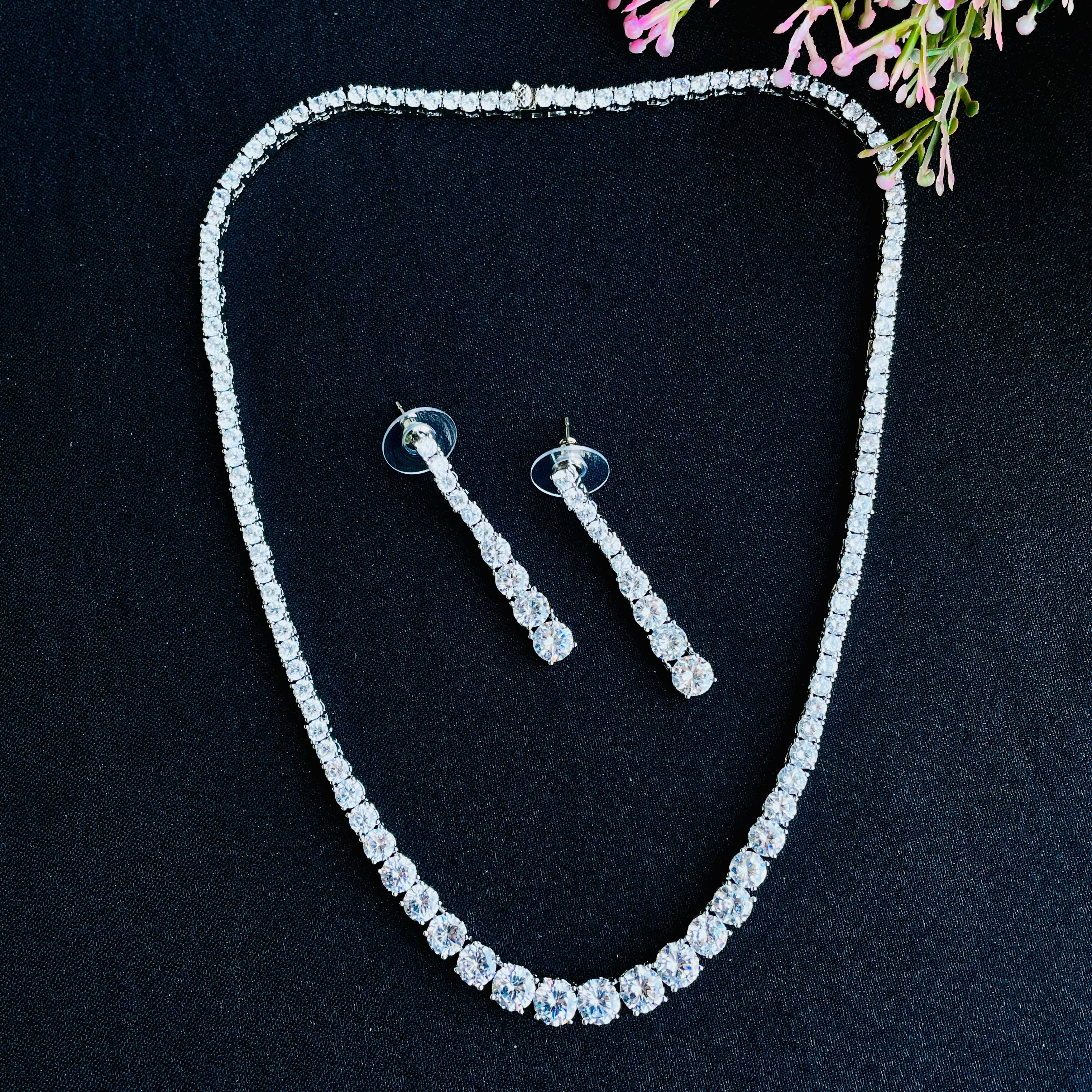 Ad Ravya Neckpiece