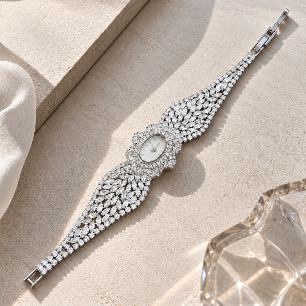 Noore Luxe Watch