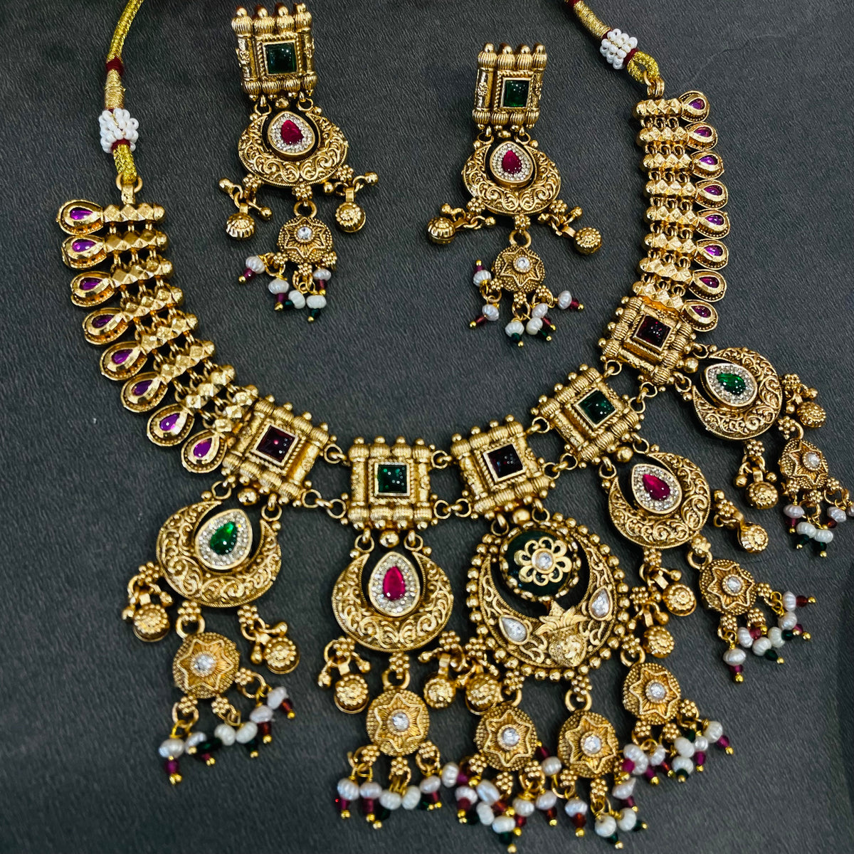 Rajeshwari Neckpiece