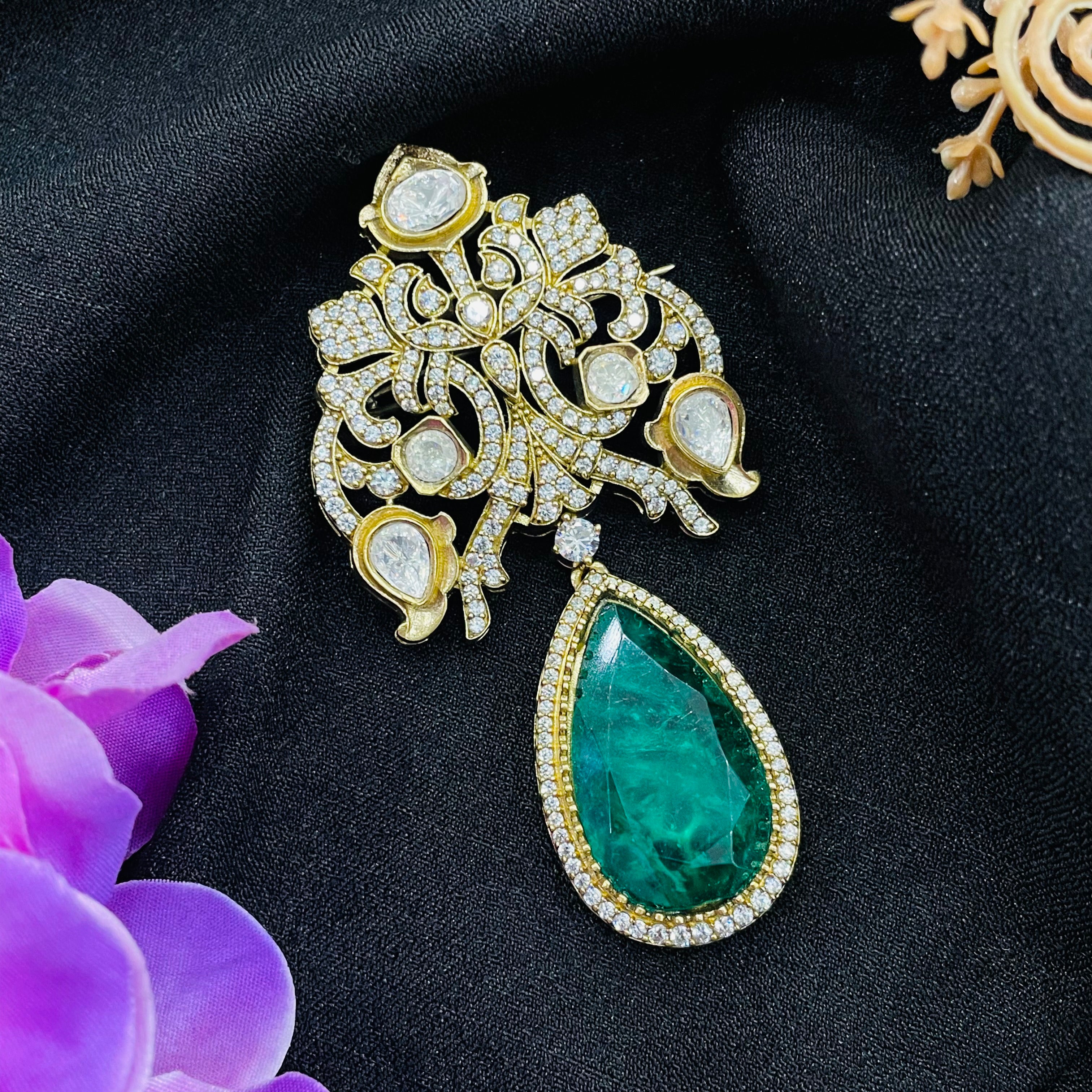 Nayaab Ruhi brooch