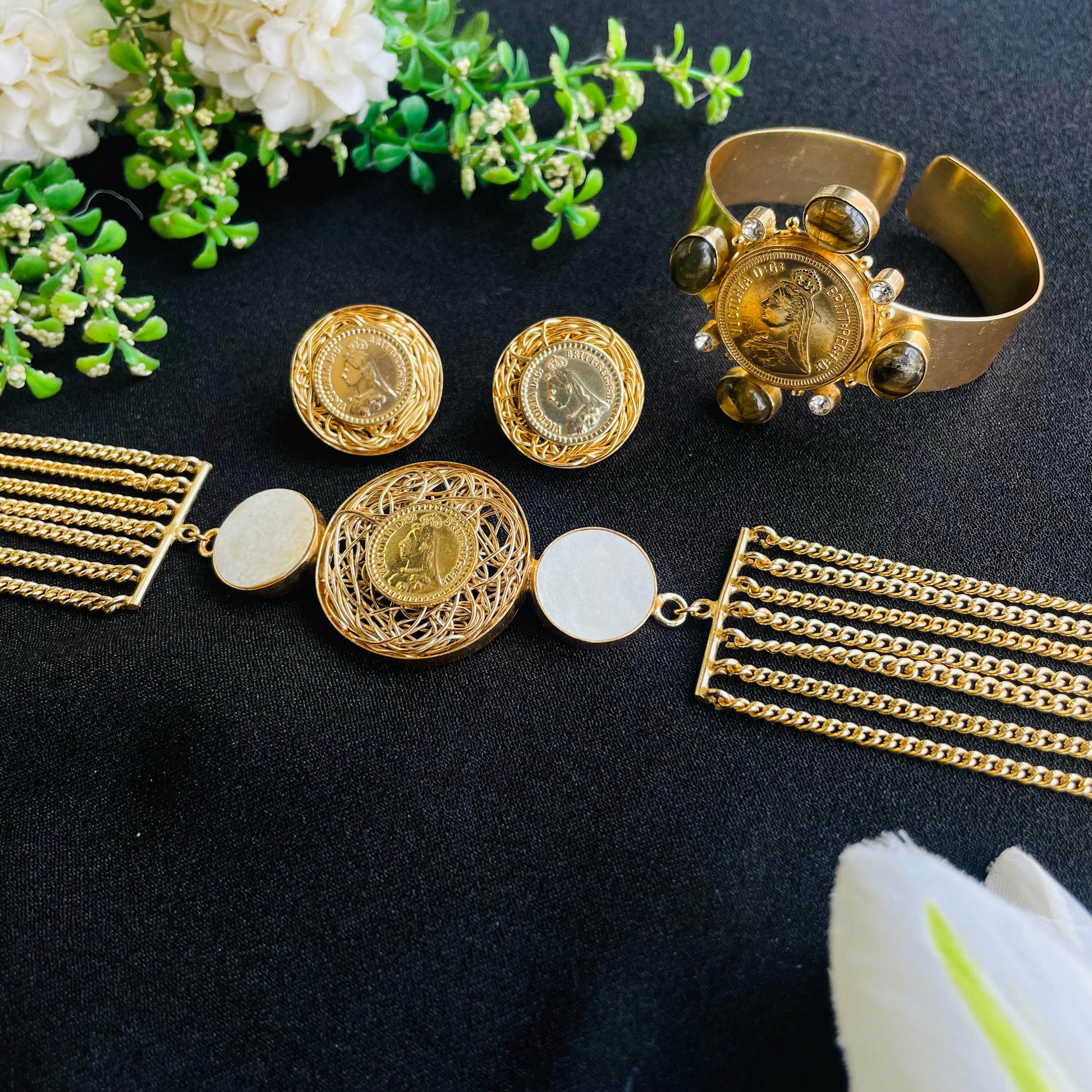 Nayaab Kavya Choker and bracelet combo