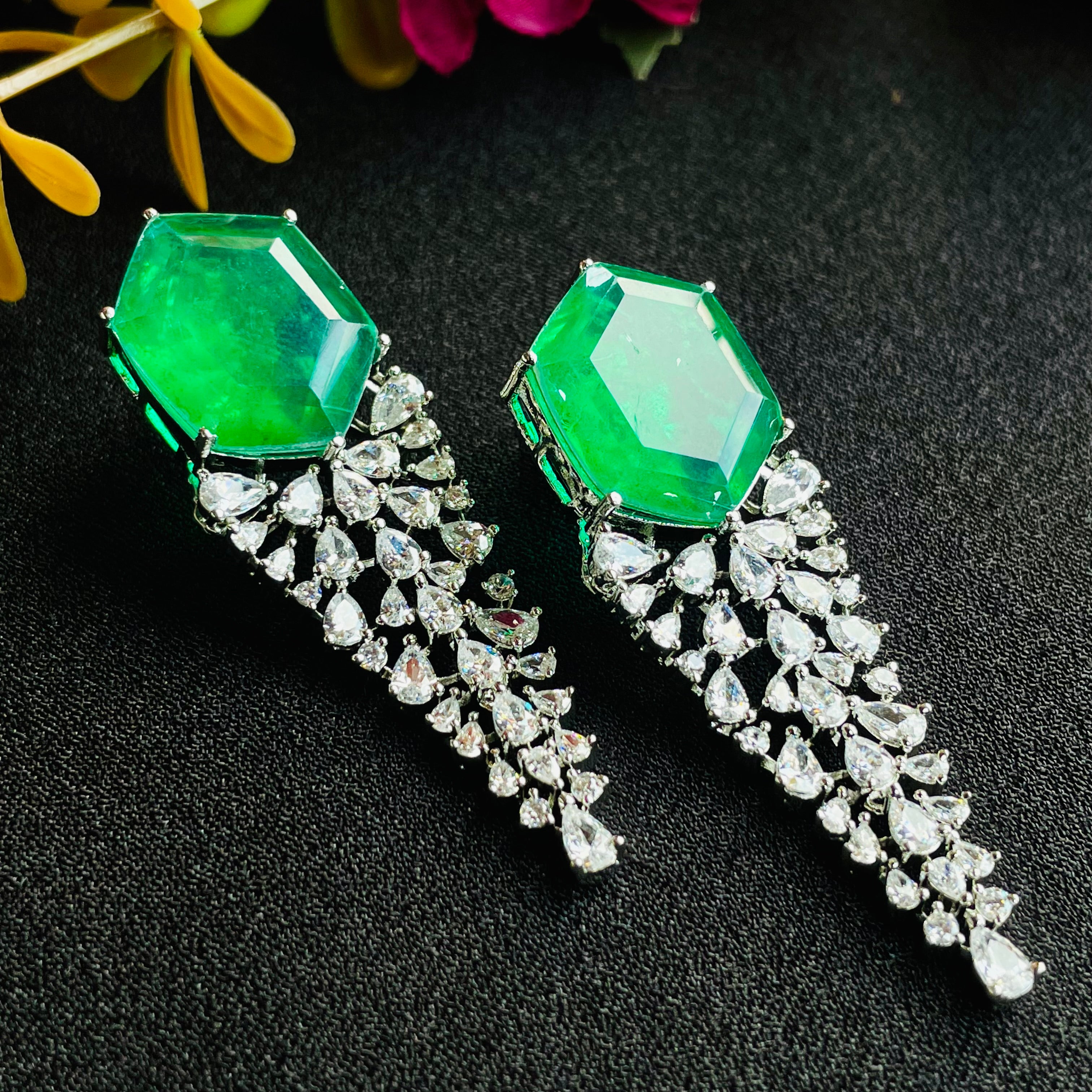 Ad Sharin Neckpiece