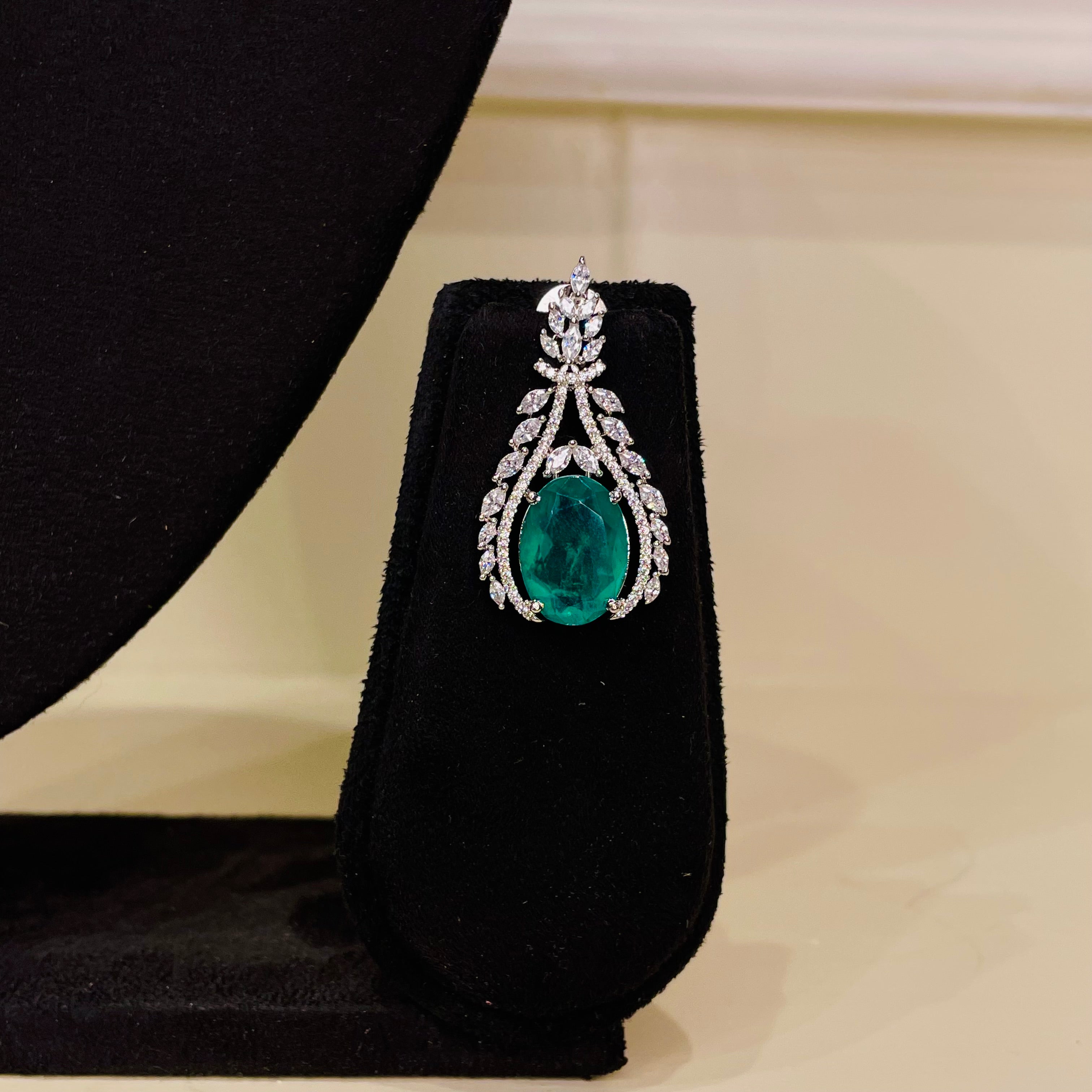 Ad Remi Neckpiece