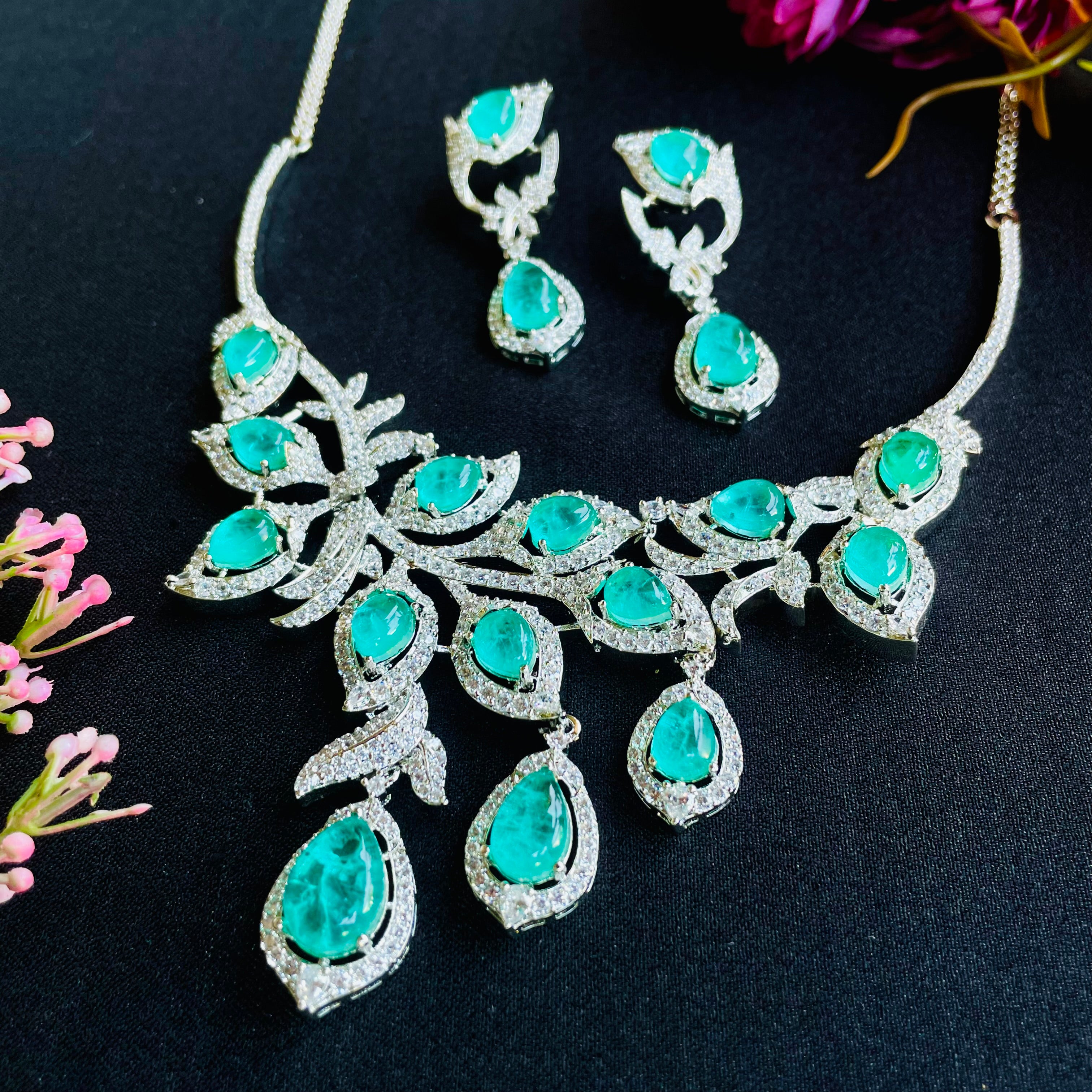 Ad Raina Neckpiece