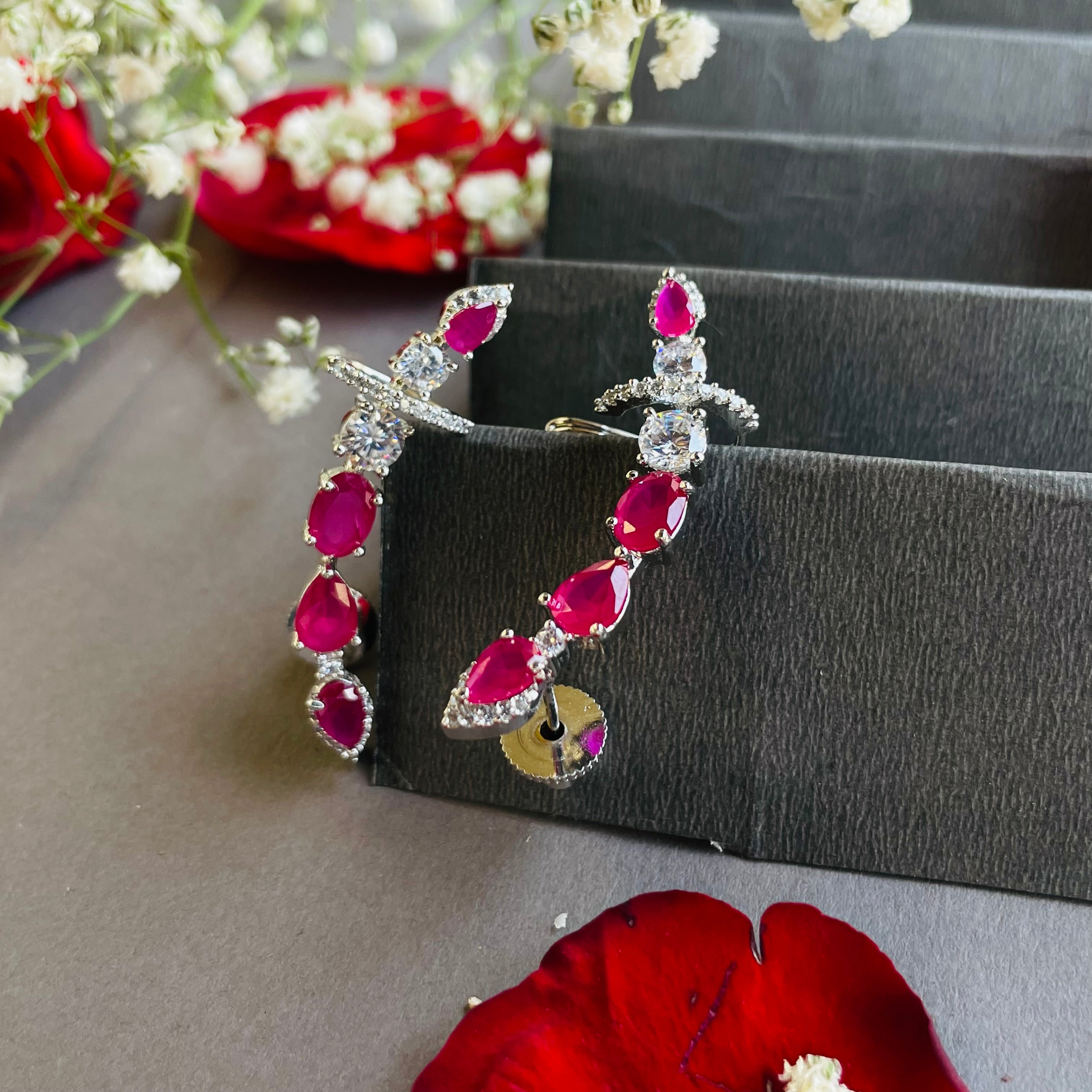 Ad Marie earcuff