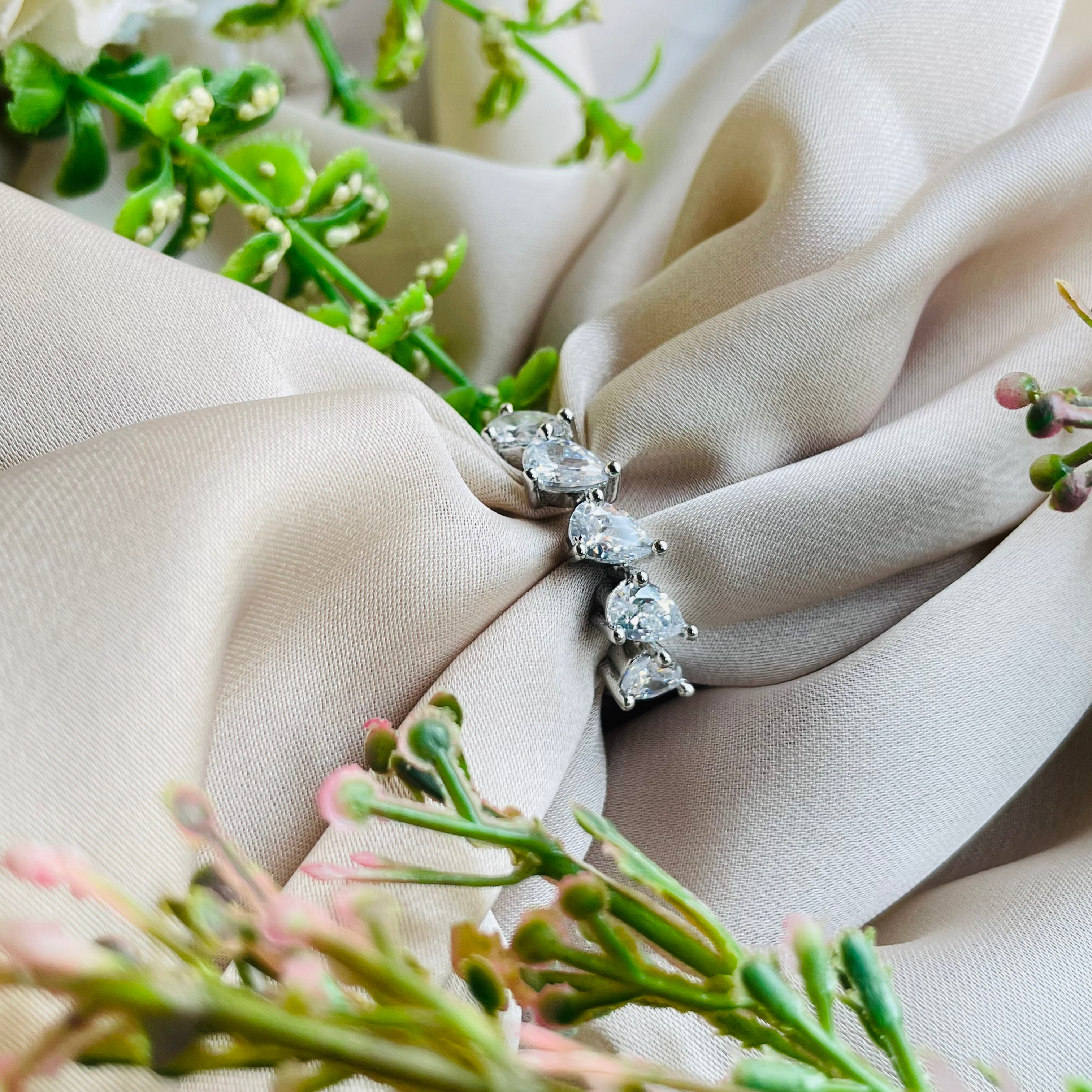 Ad Olivia ring adjustable