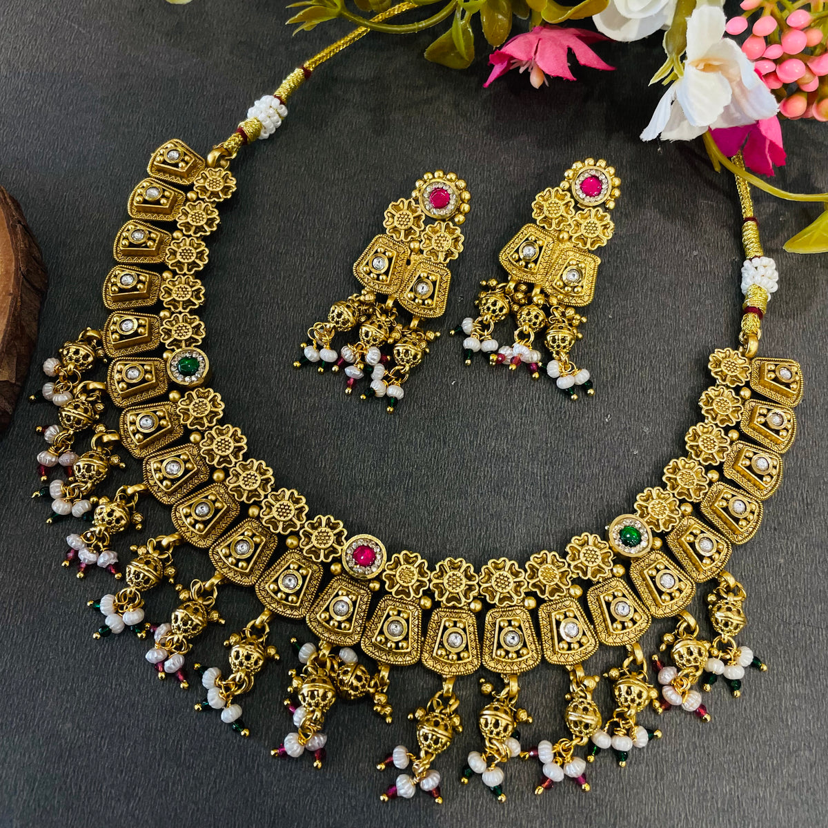 Rajhansini Neckpiece