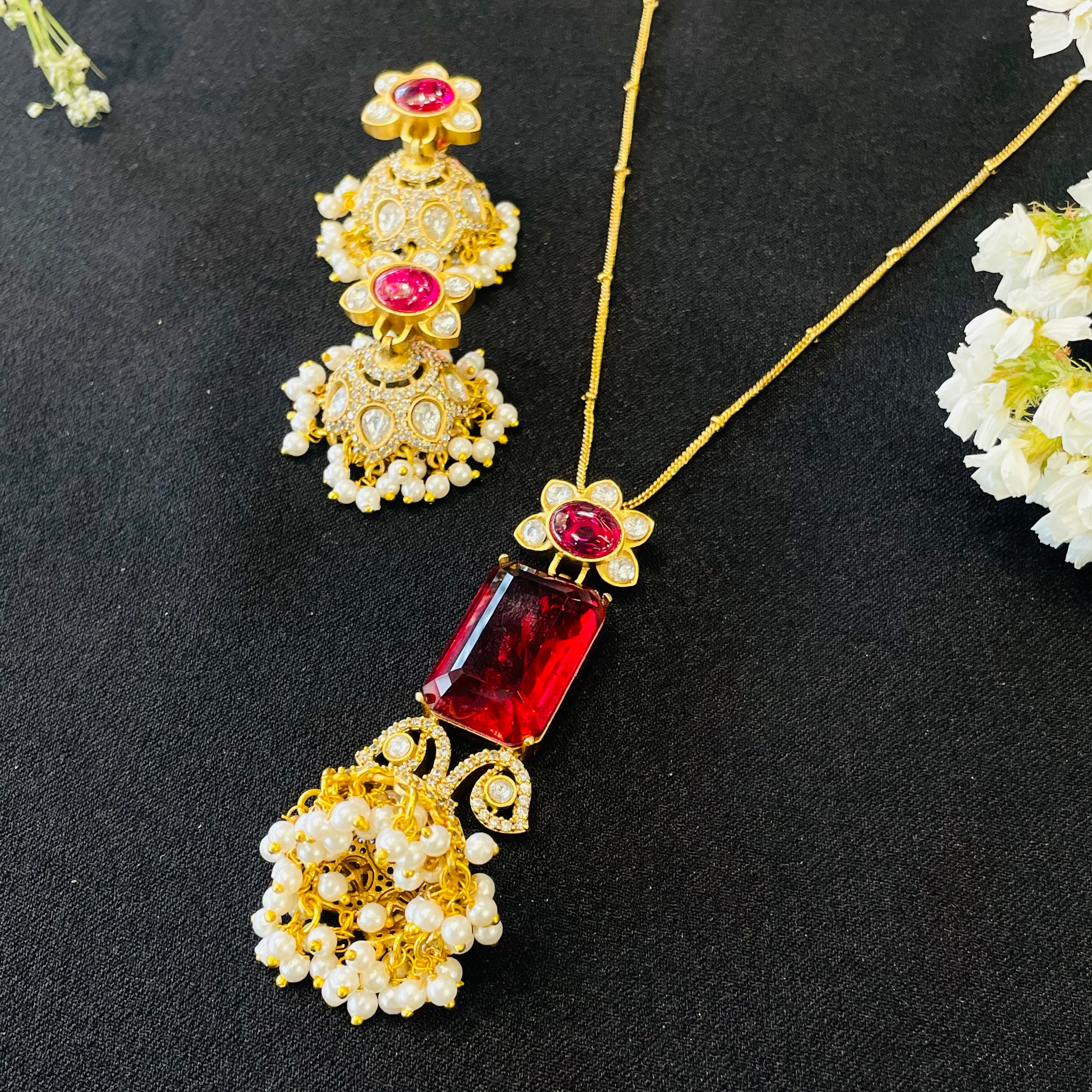 Nayaab jhumki Neckpiece