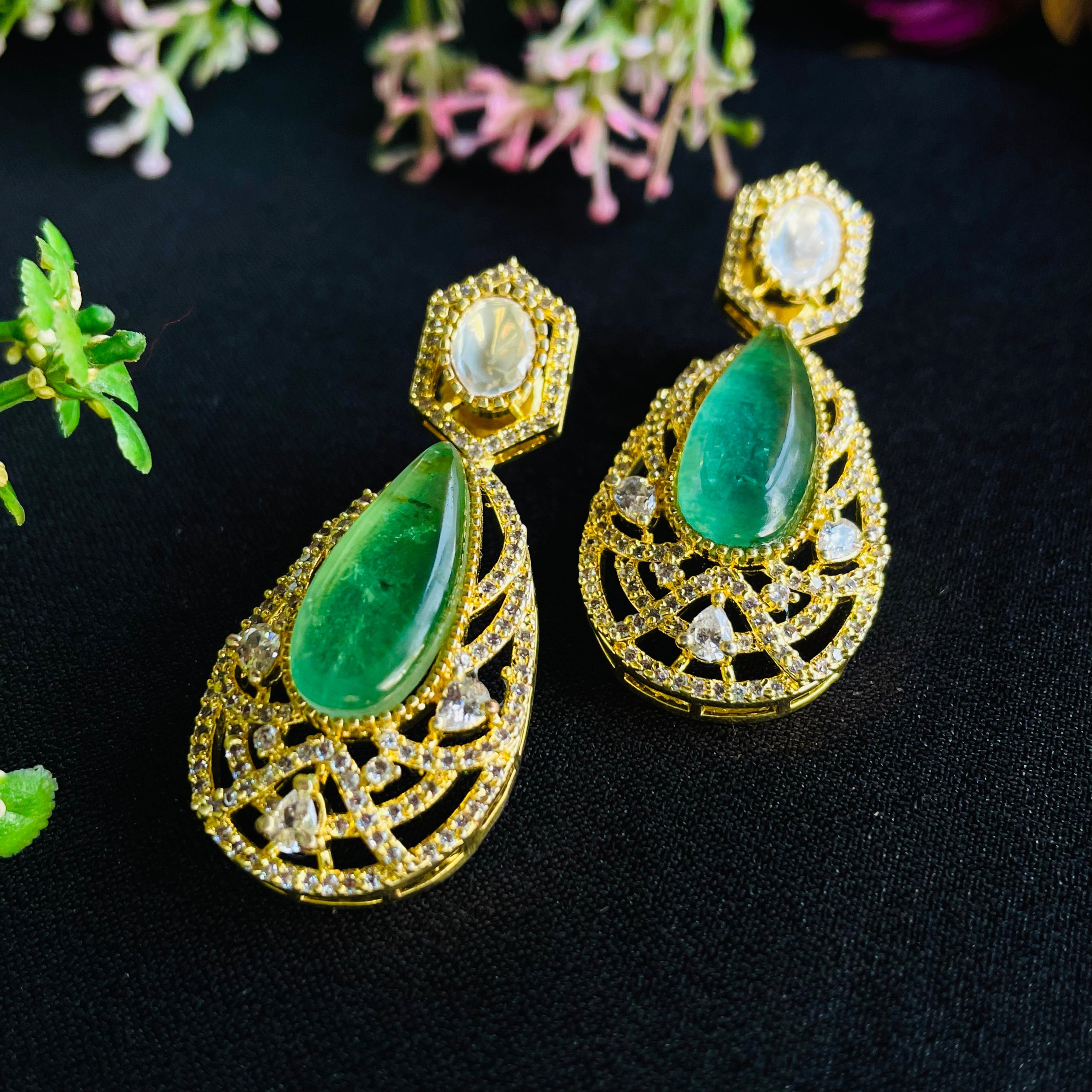 Nayaab Kasvi Earrings