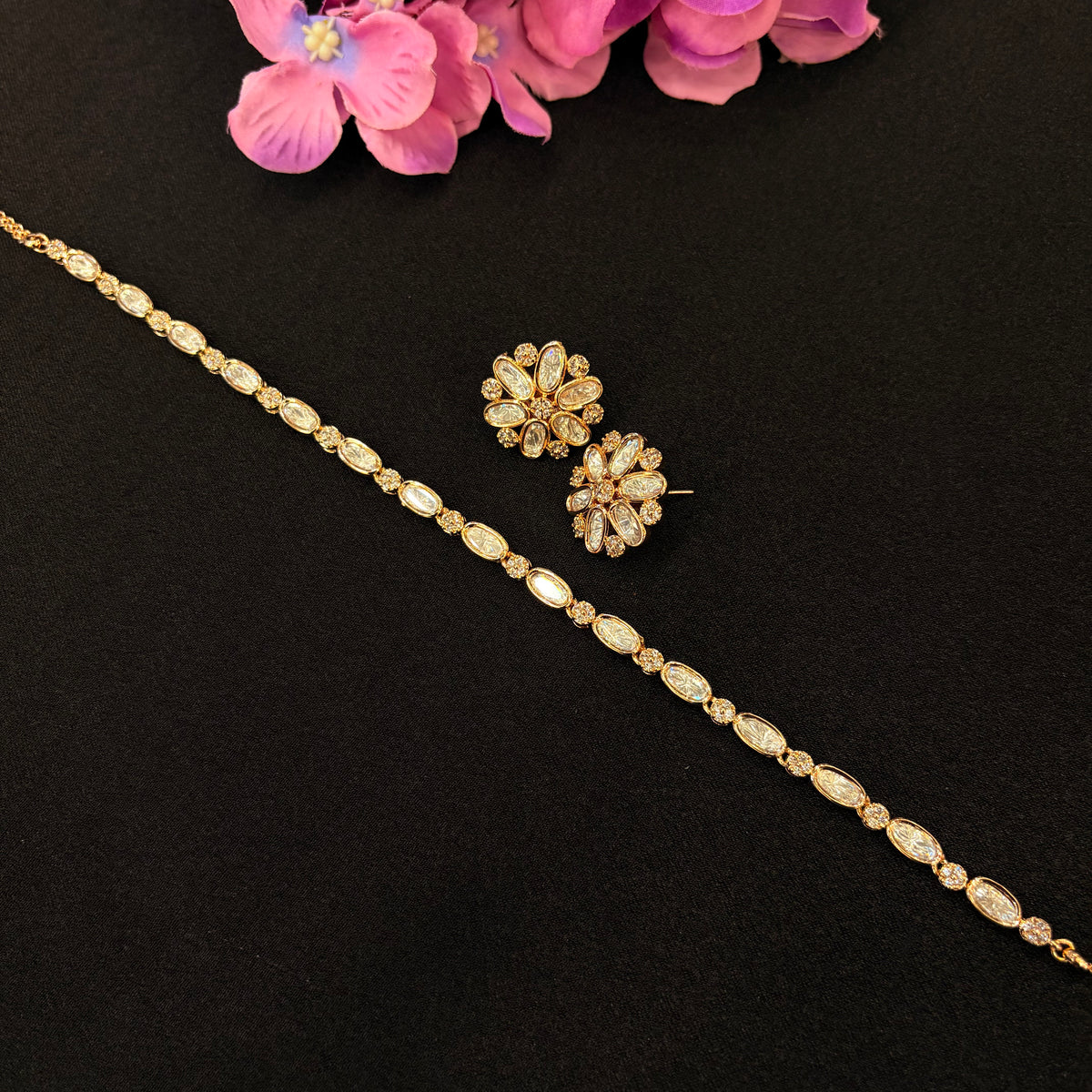 Meher Oval Sparkle Choker