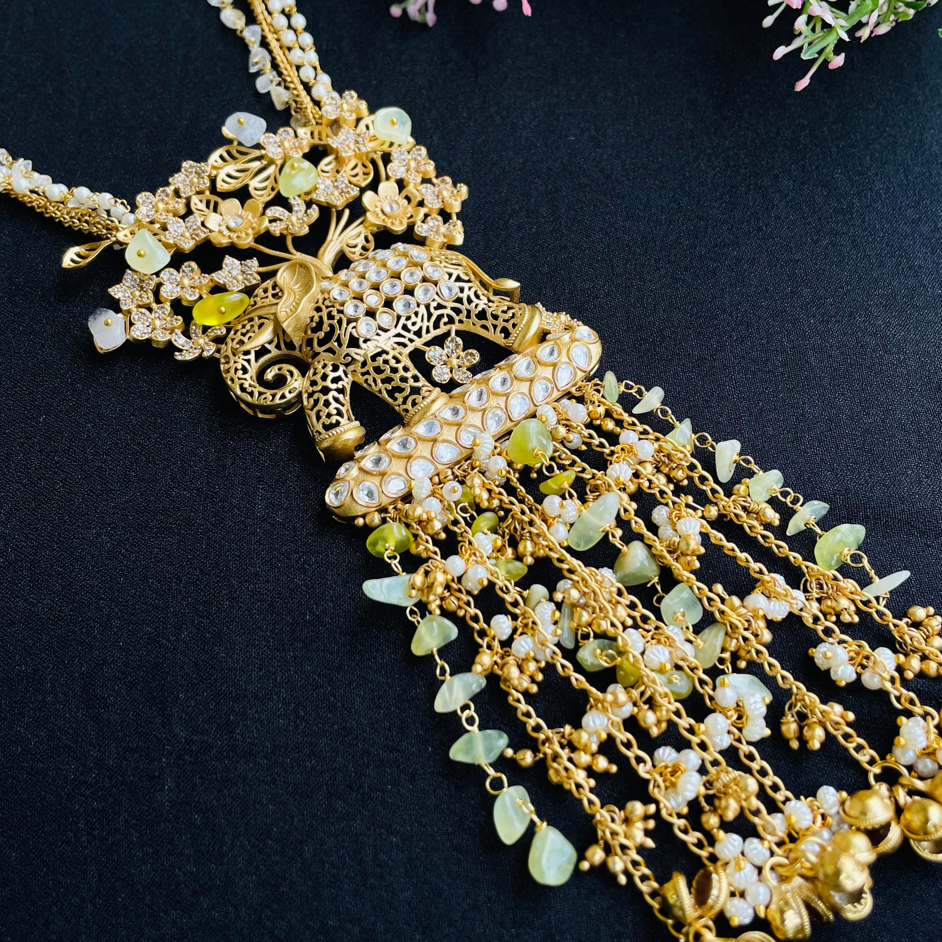 Nayaab Kaavya Long Neckpiece