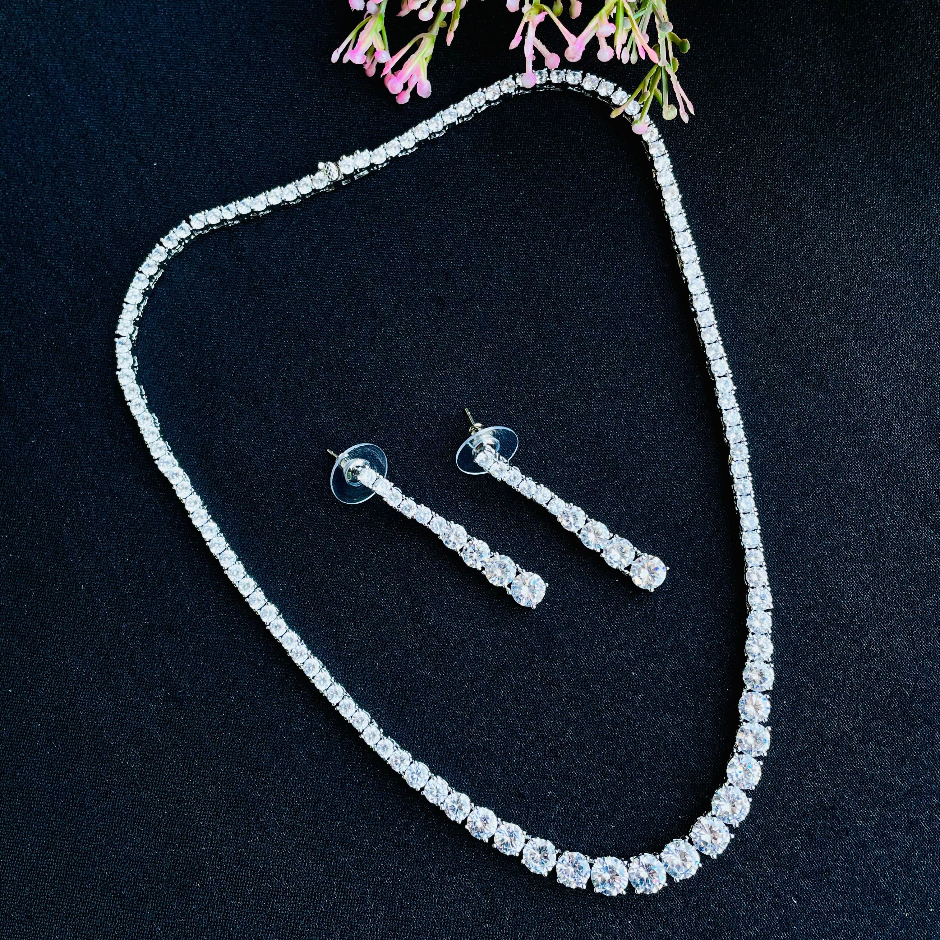 Ad Ravya Neckpiece