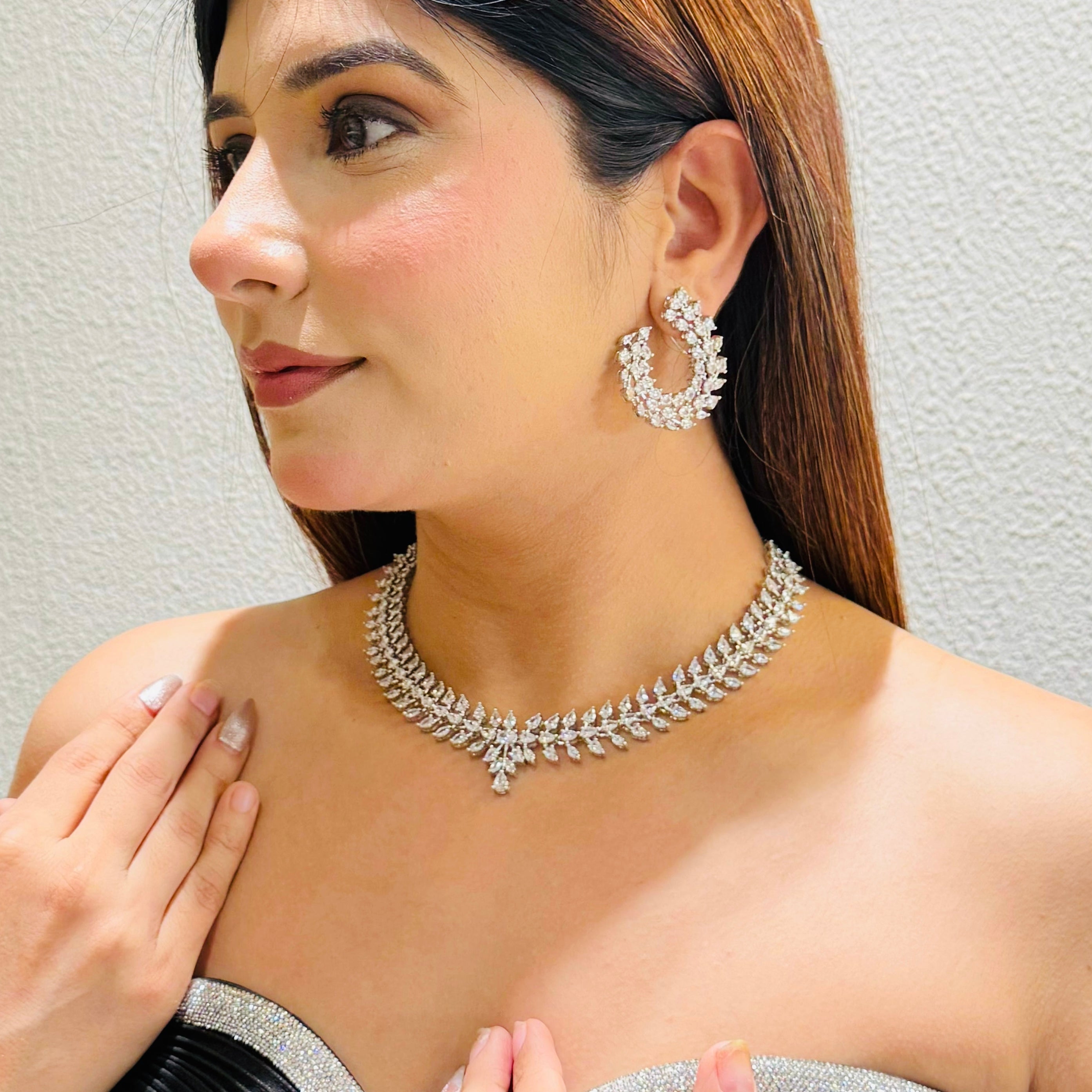 Ad Harper Neckpiece