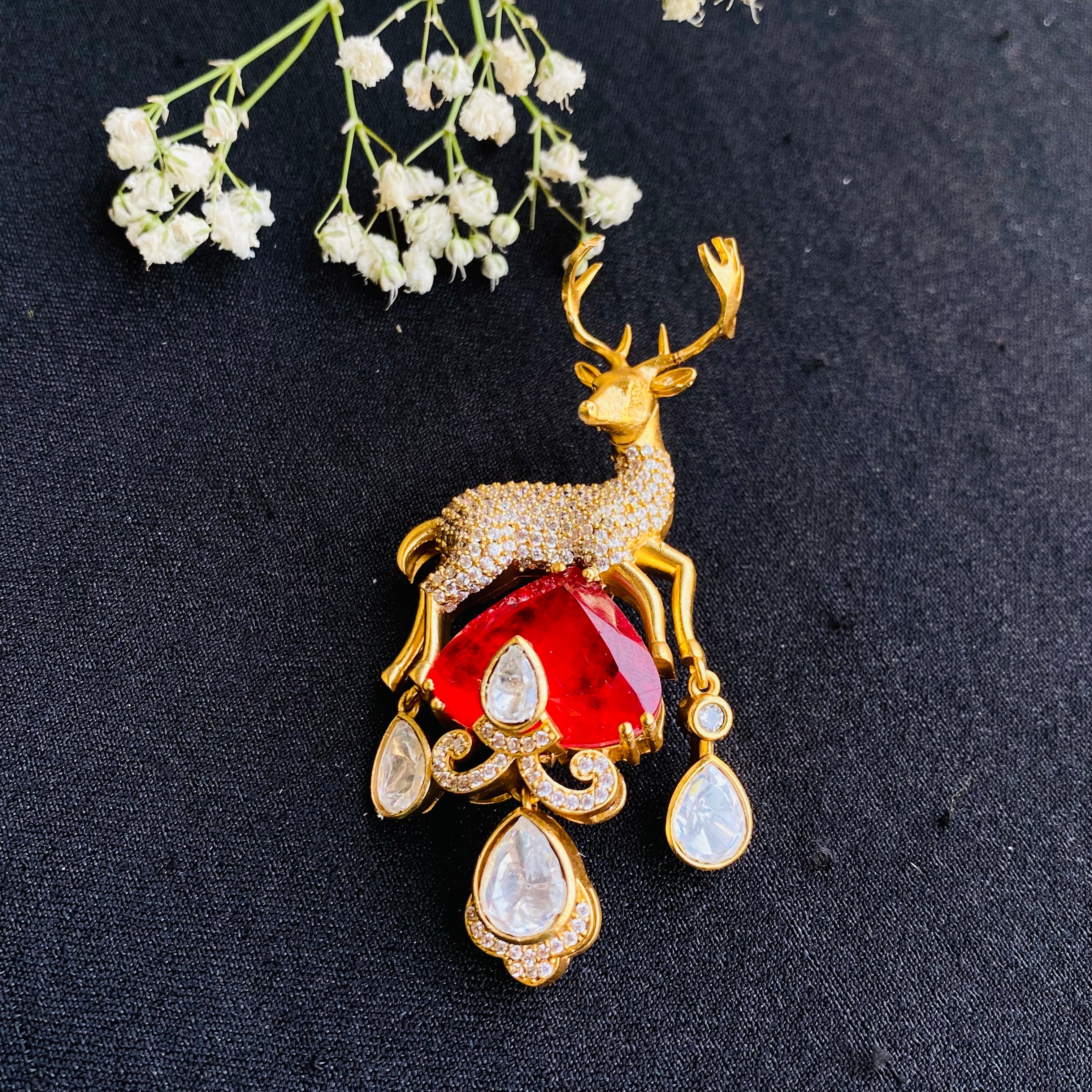 Nayaab Sabina brooch