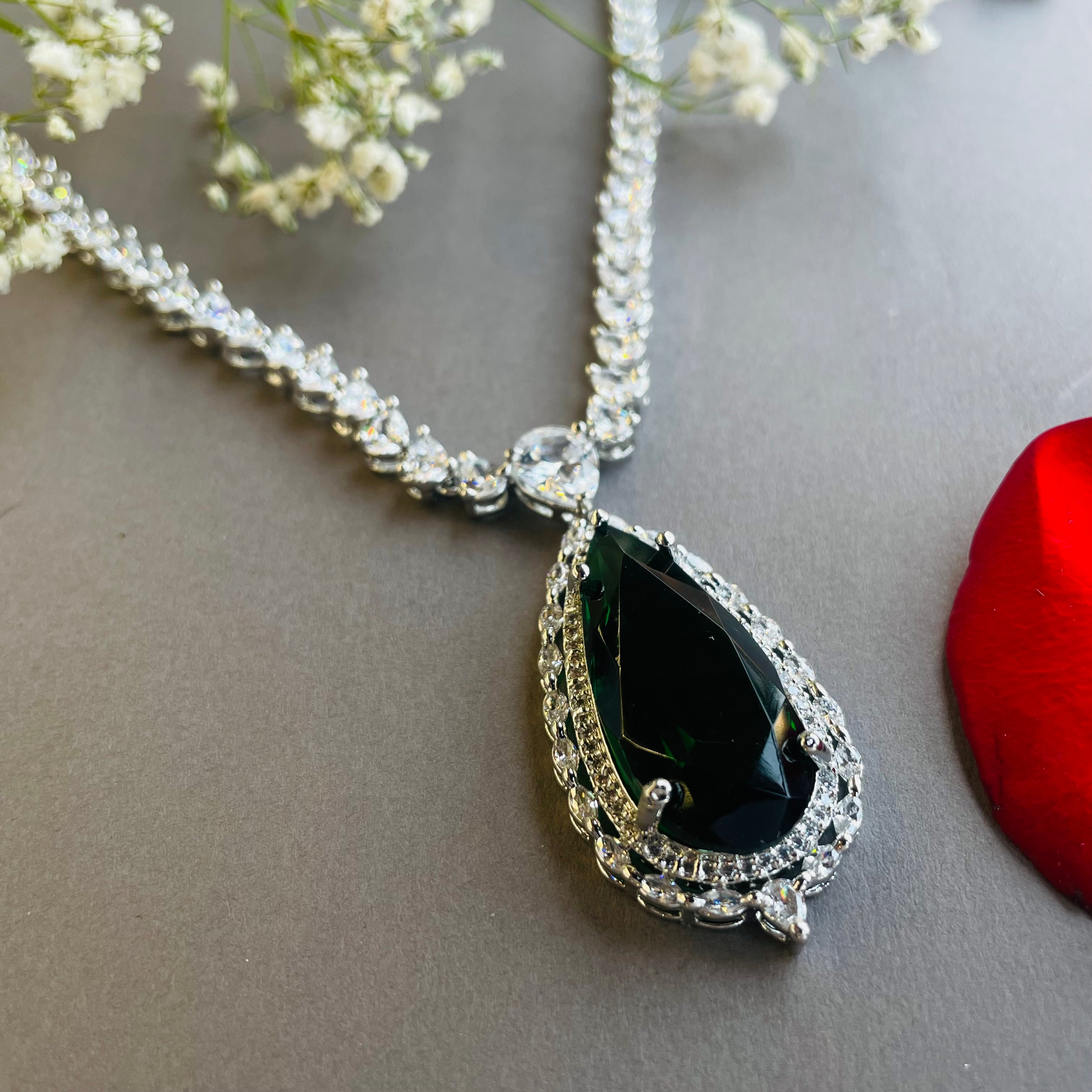 Ad zia Neckpiece with ring