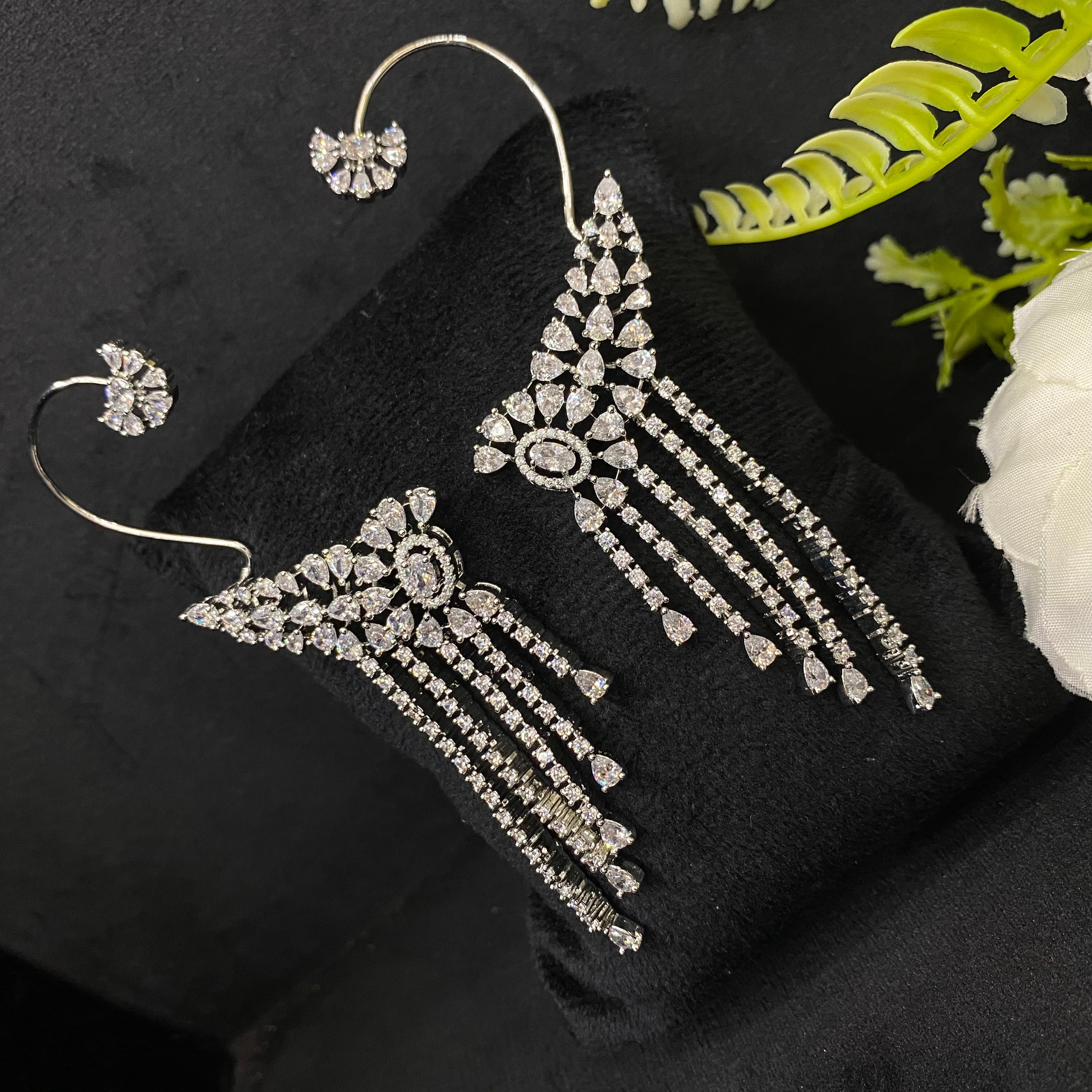 Noorika Earcuff