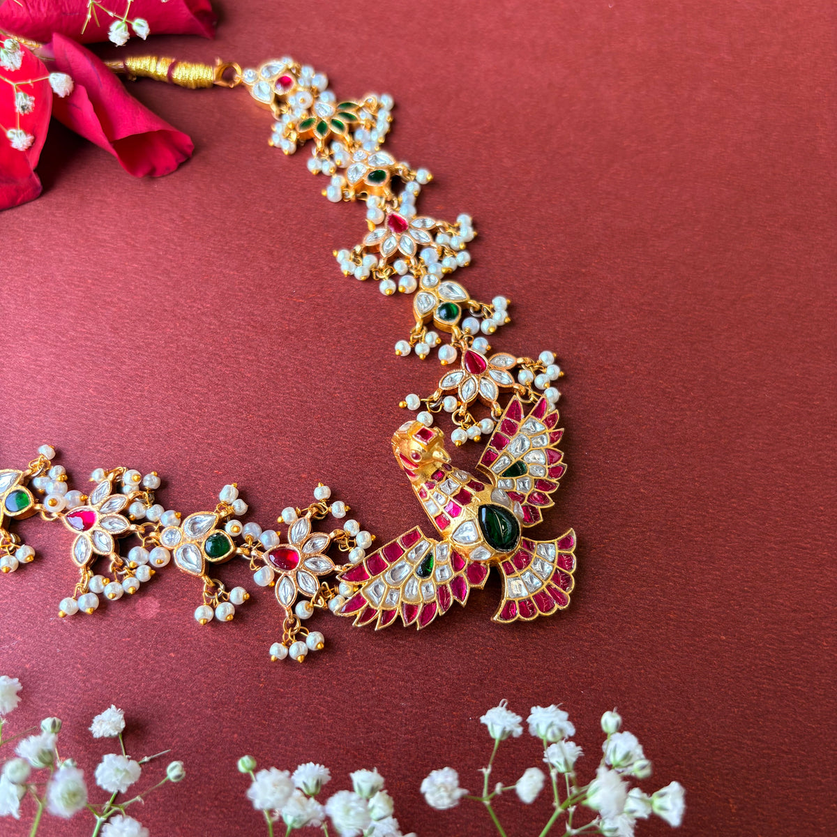 Nayaab Nitya Neckpiece