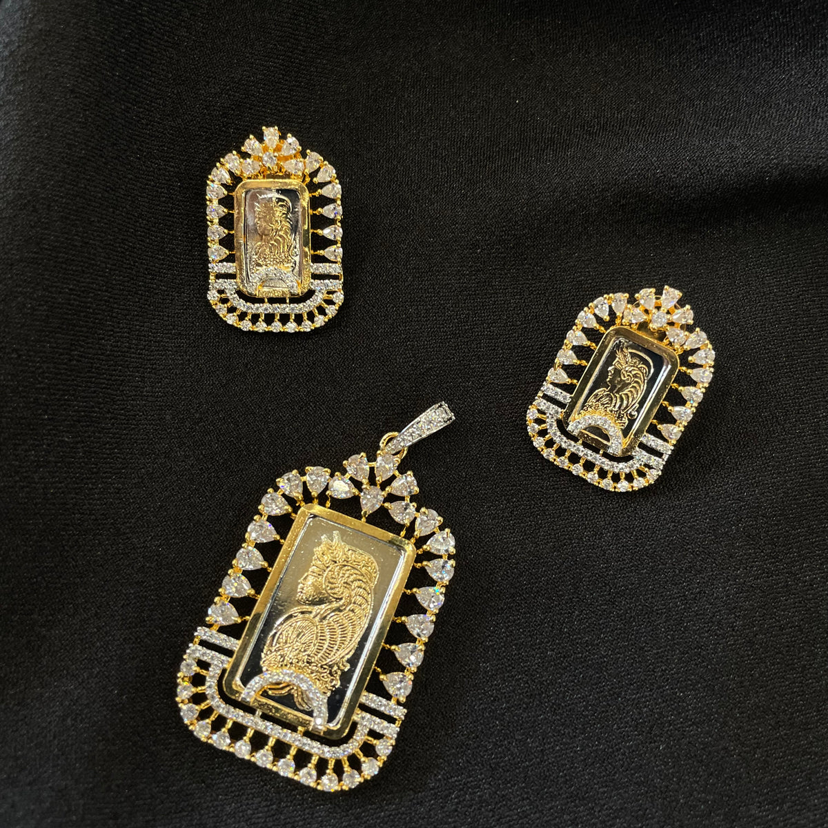 AD Vihana Pendant Set