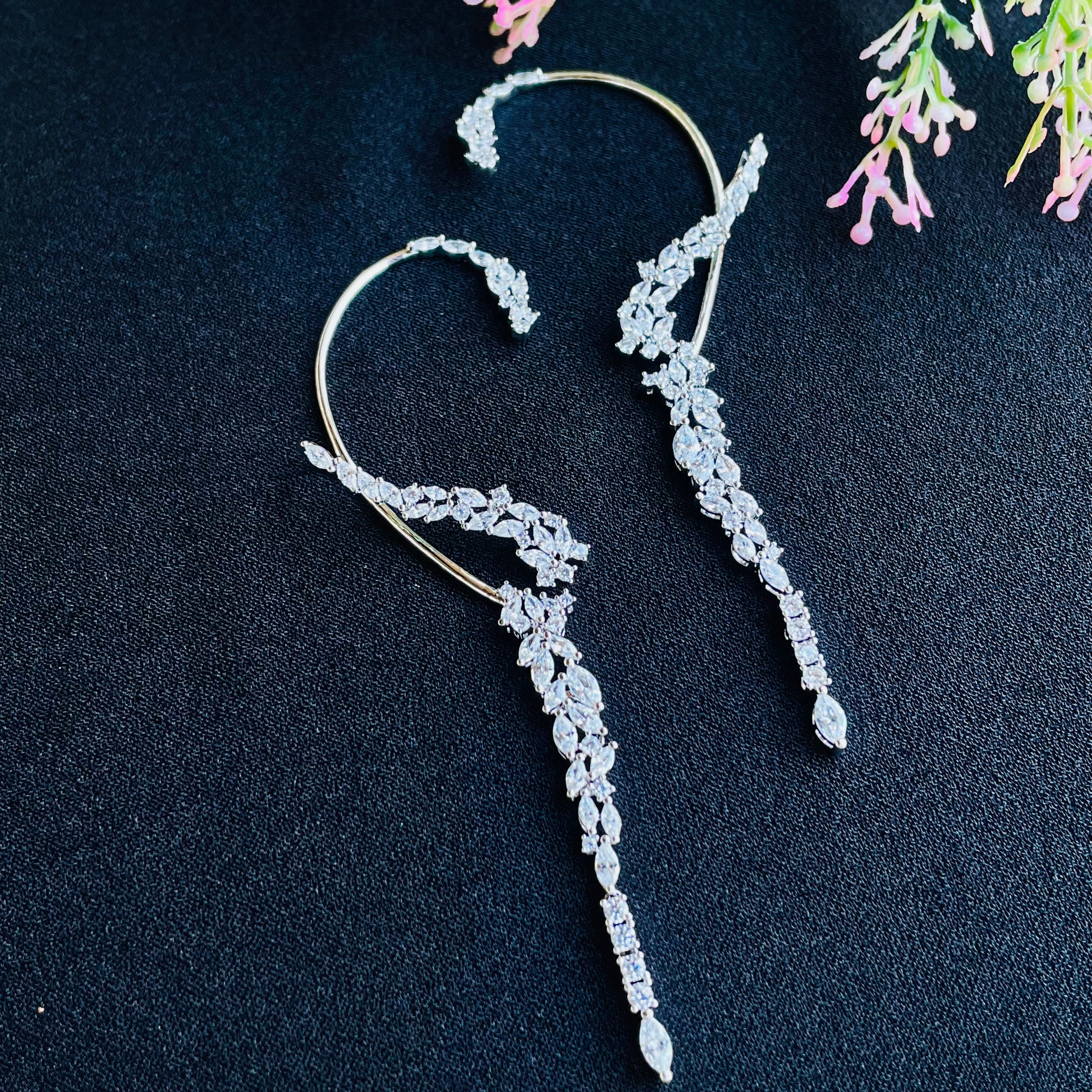 Ad Aria Earcuff
