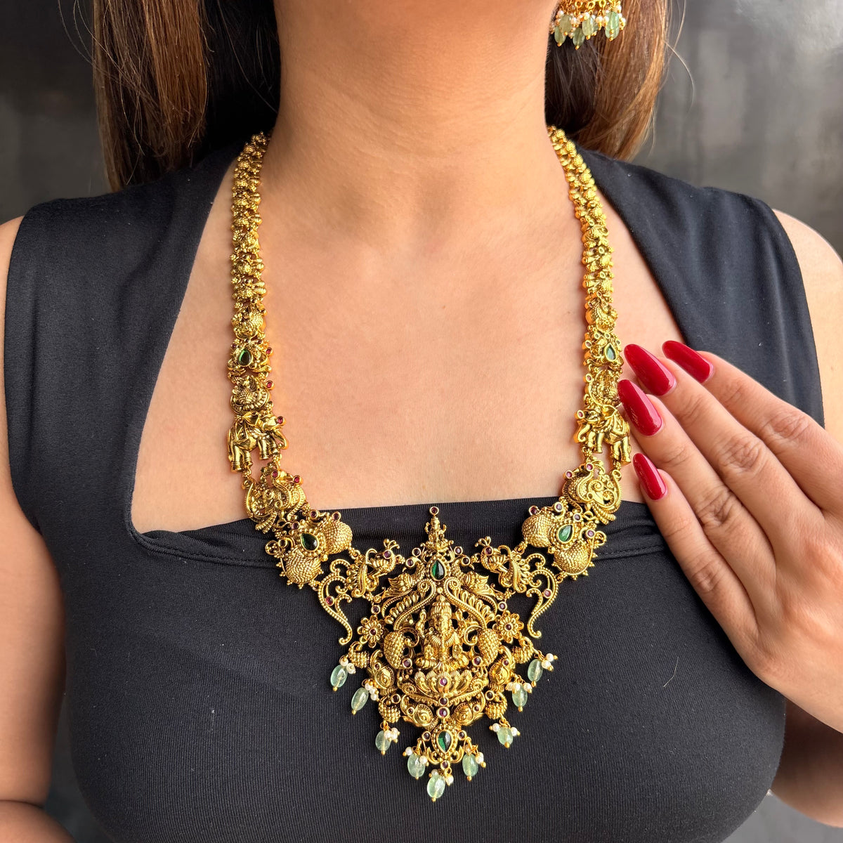 Rajrani Neckpiece