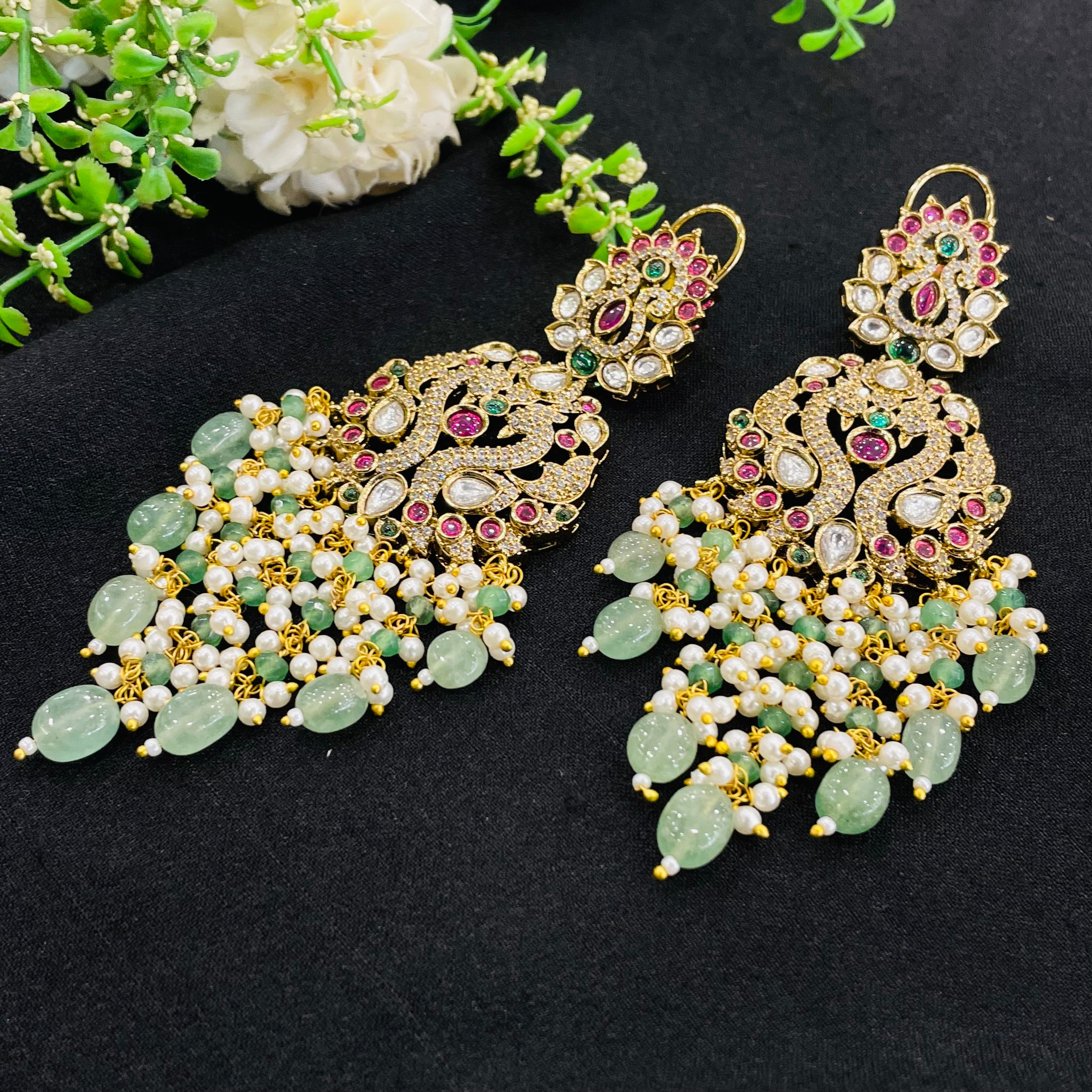 Nayaab kavya pearl neckpiece