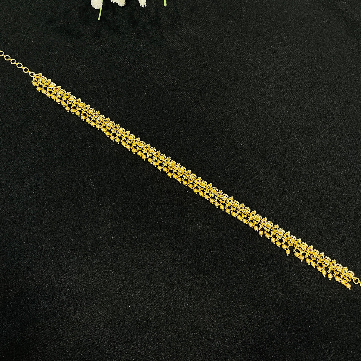 Kesarika Neckpiece