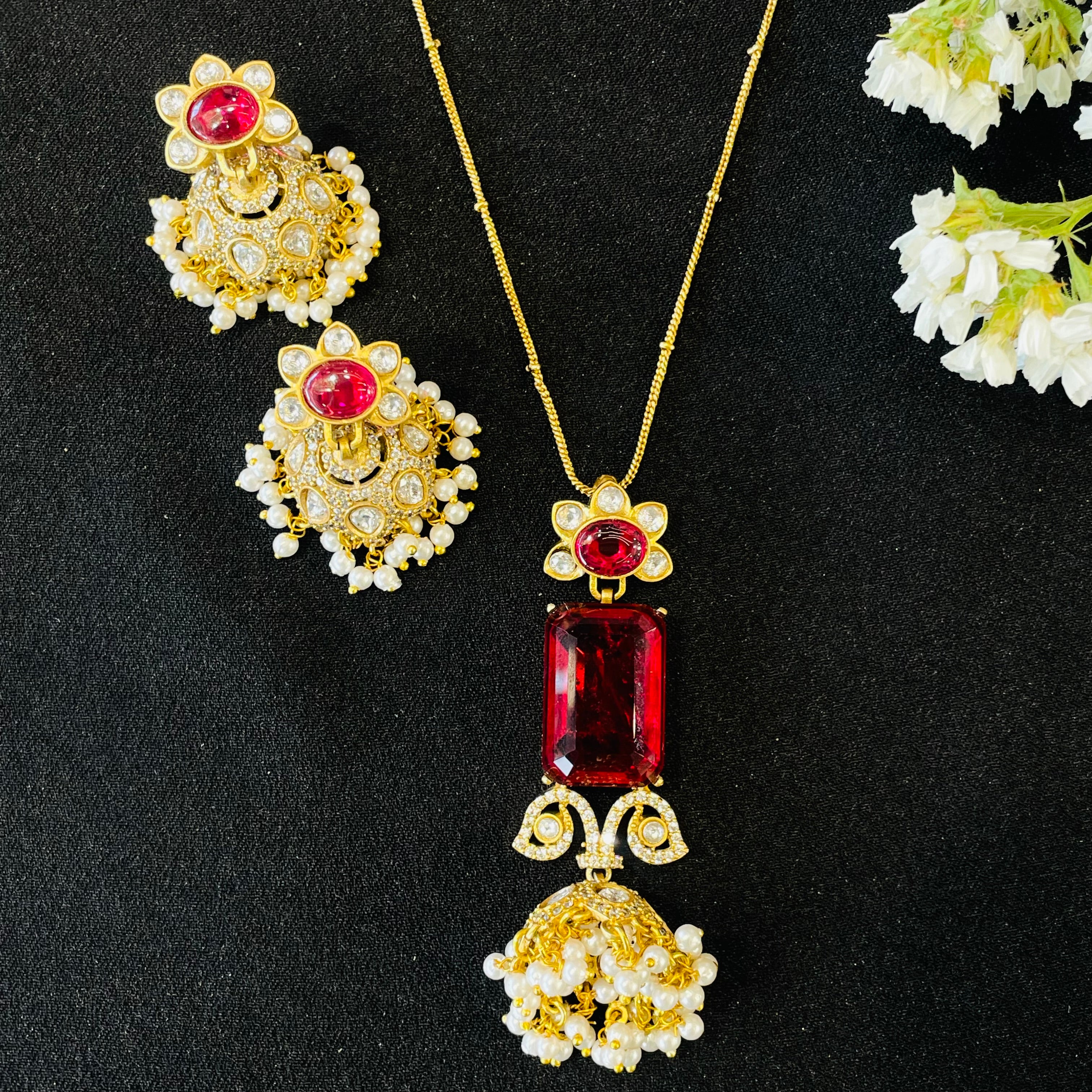 Nayaab jhumki Neckpiece