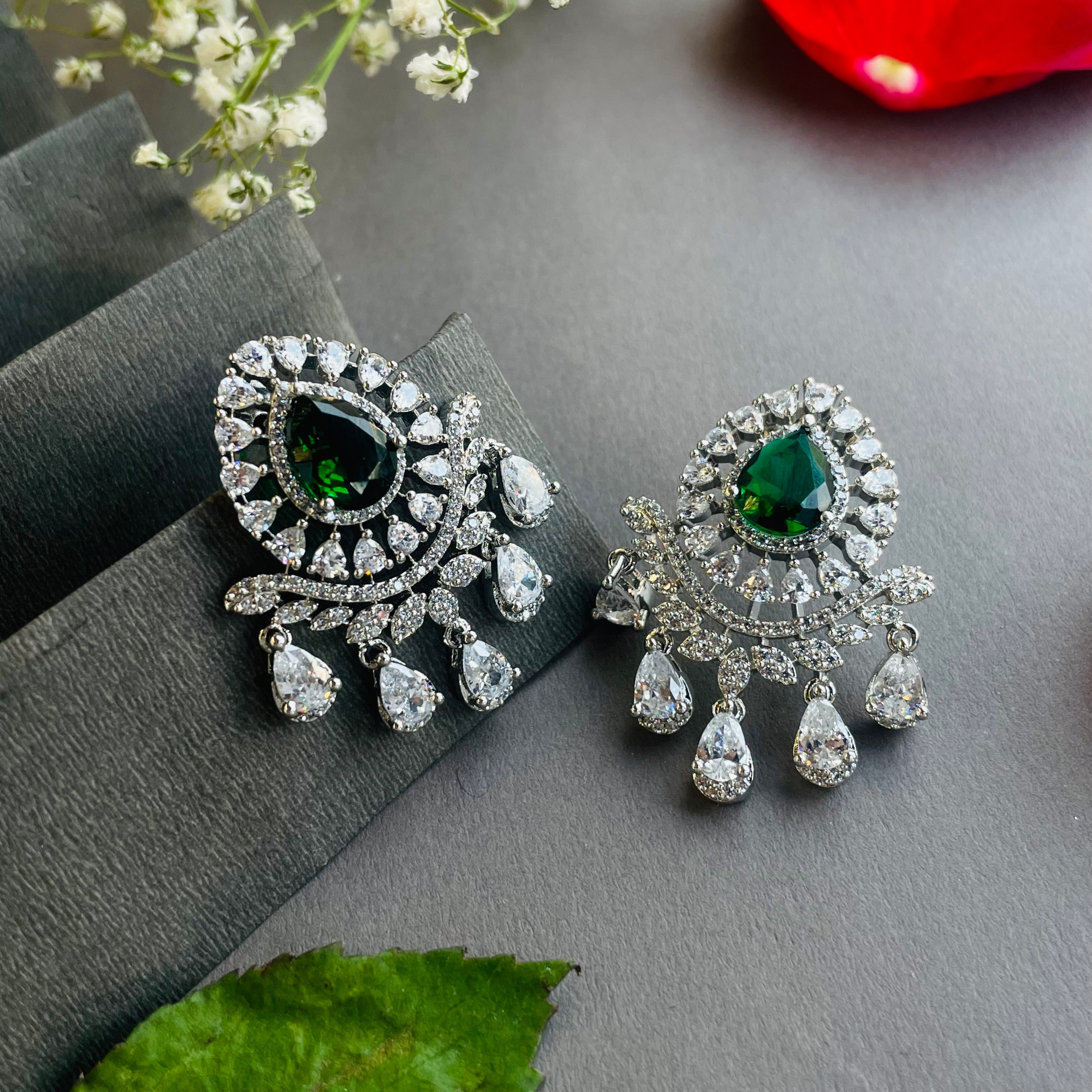 Ad Cora earrings