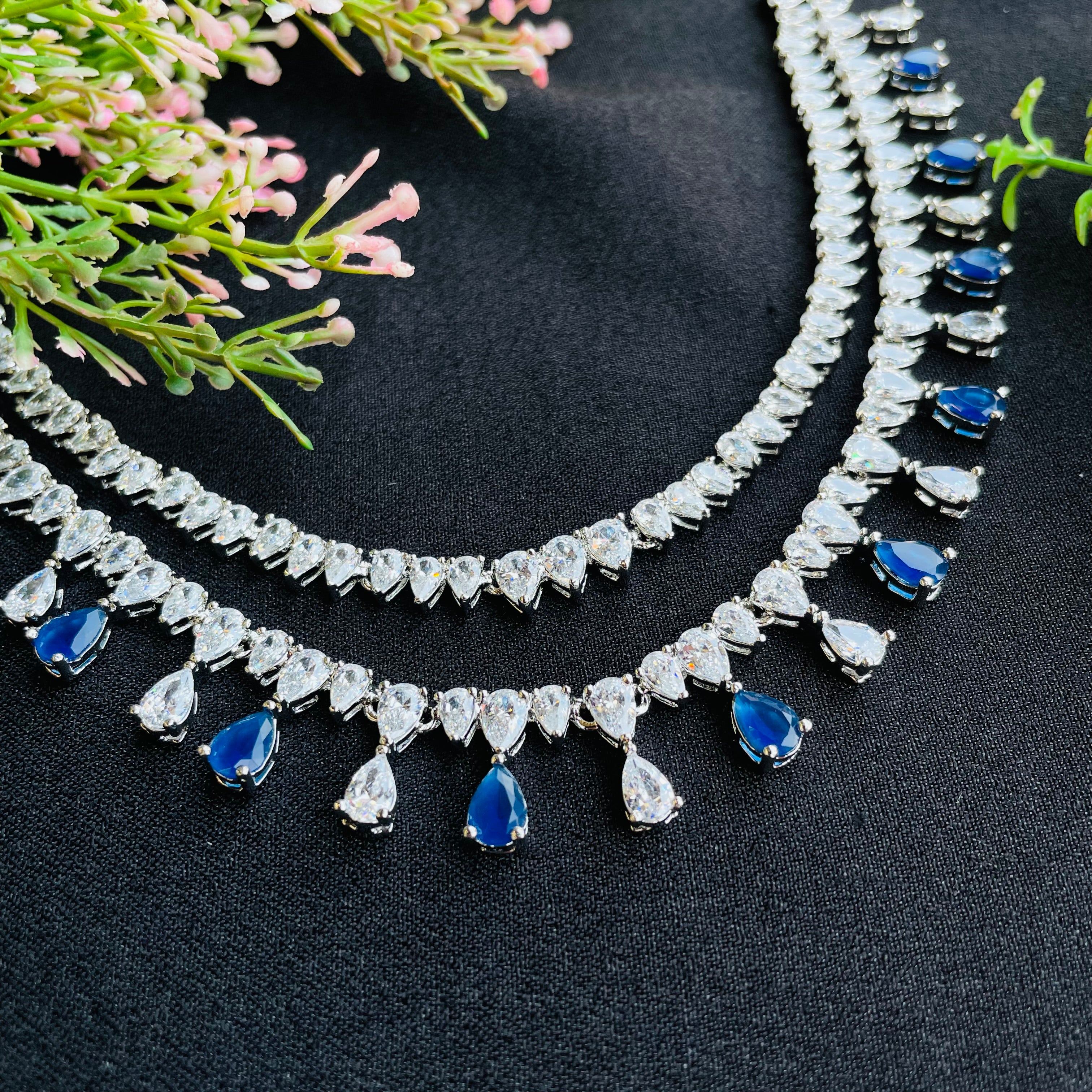 Ad jivika neckpiece