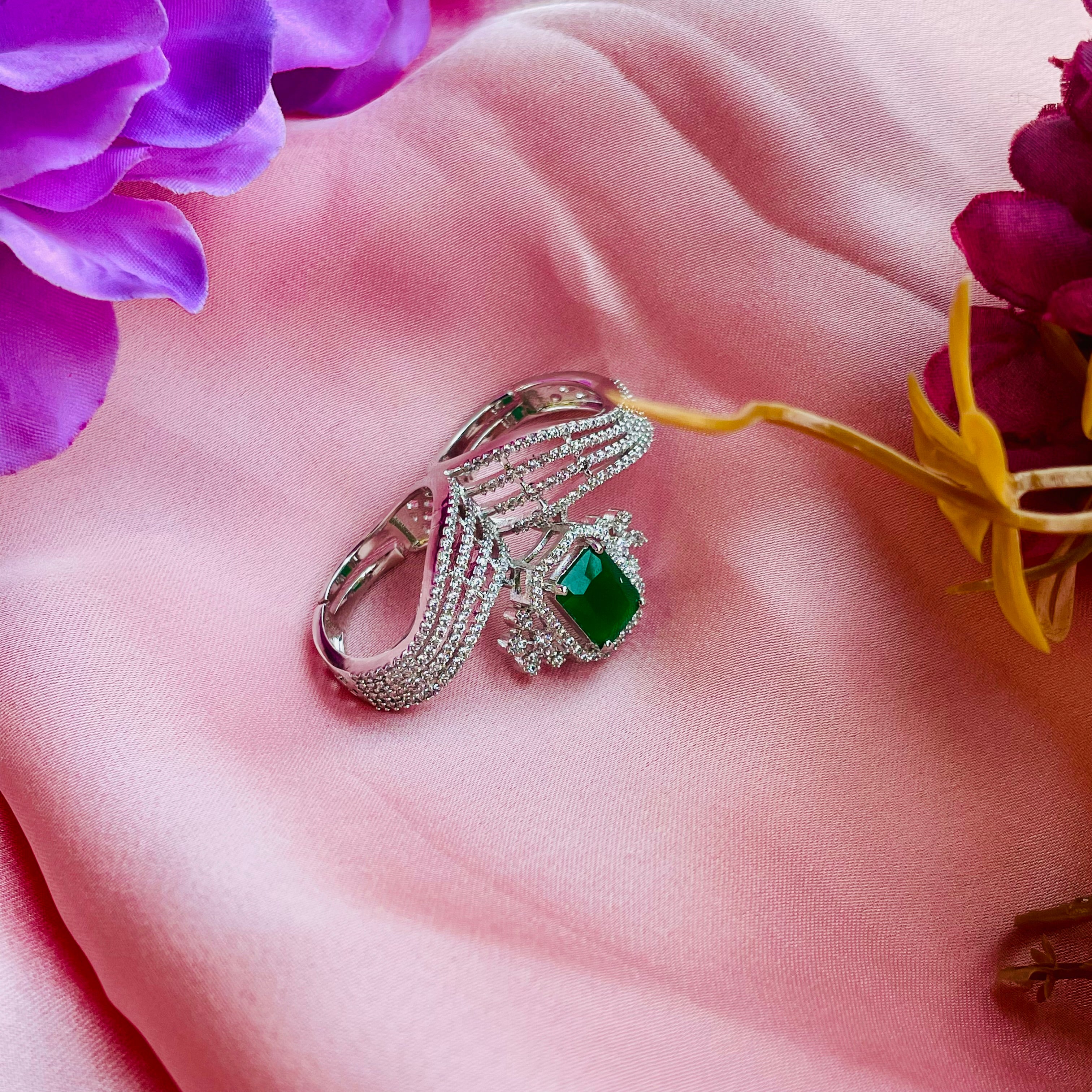 Ad Billie ring adjustable