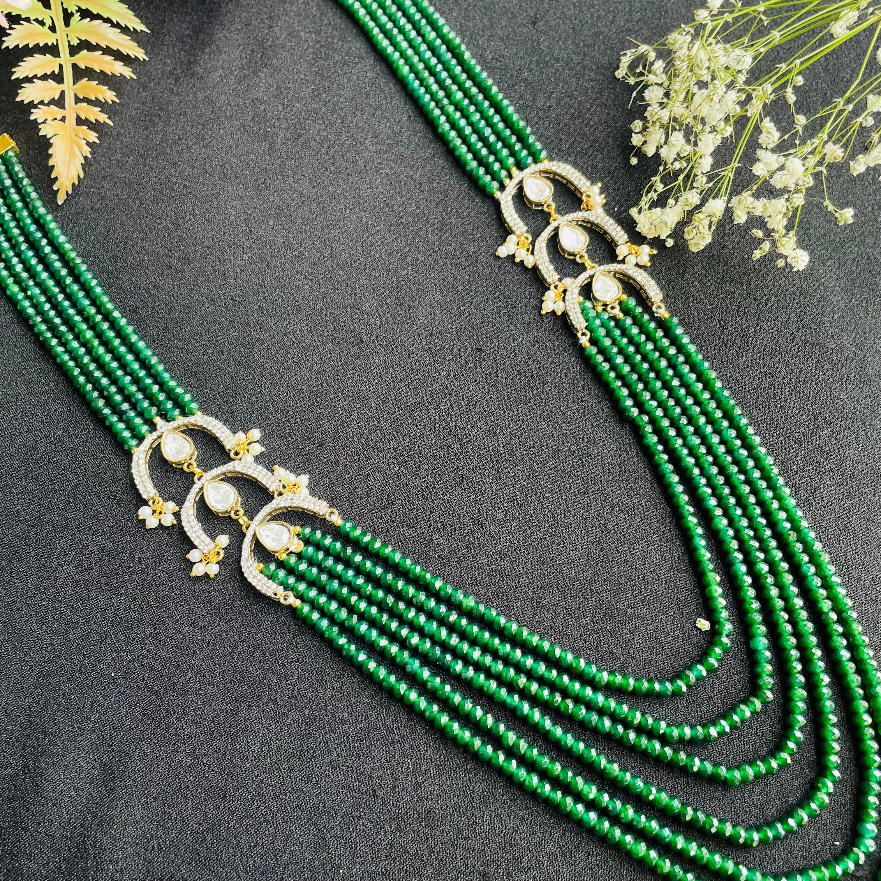 Nayaab Jess neckpiece