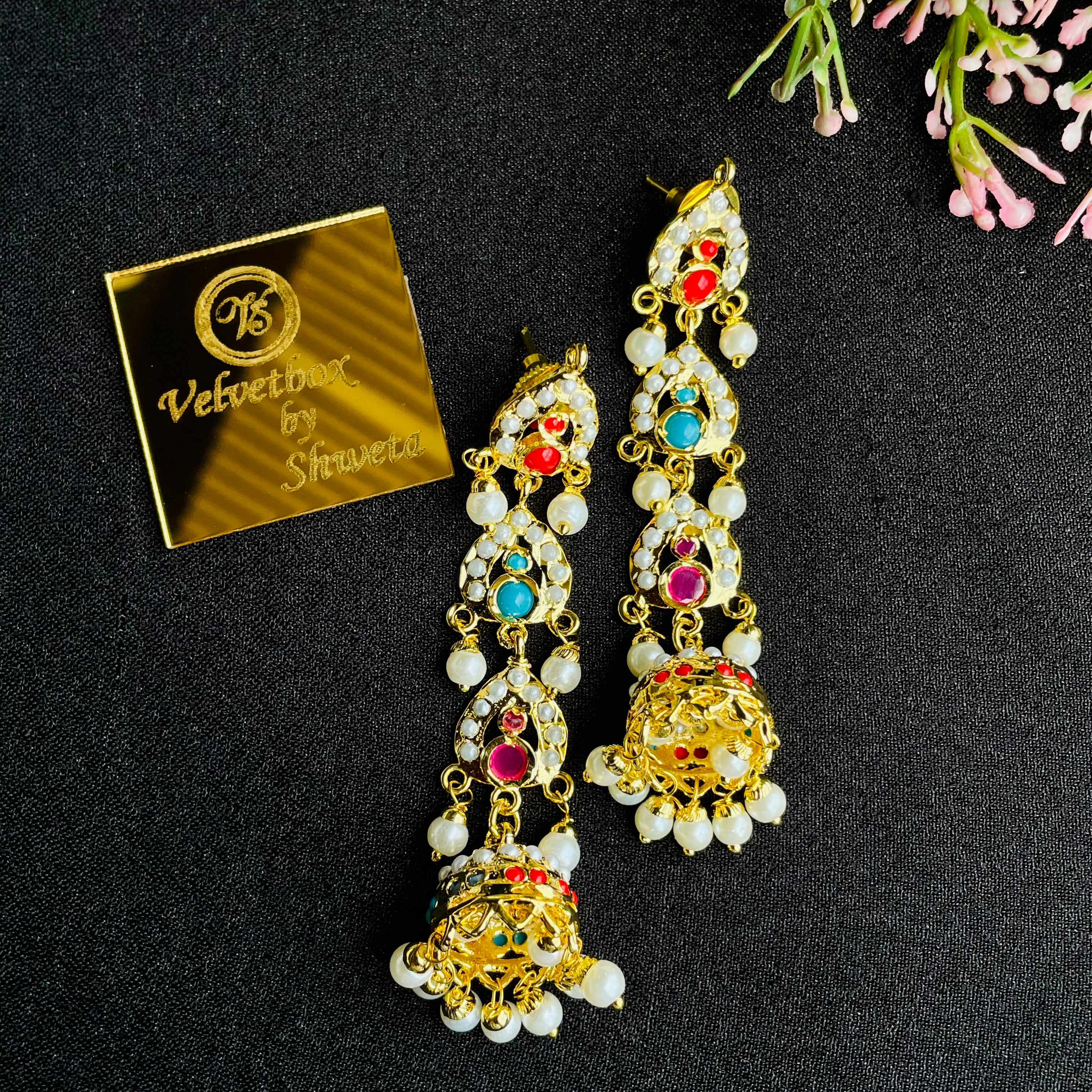 Nayaab Inaya Jhumki