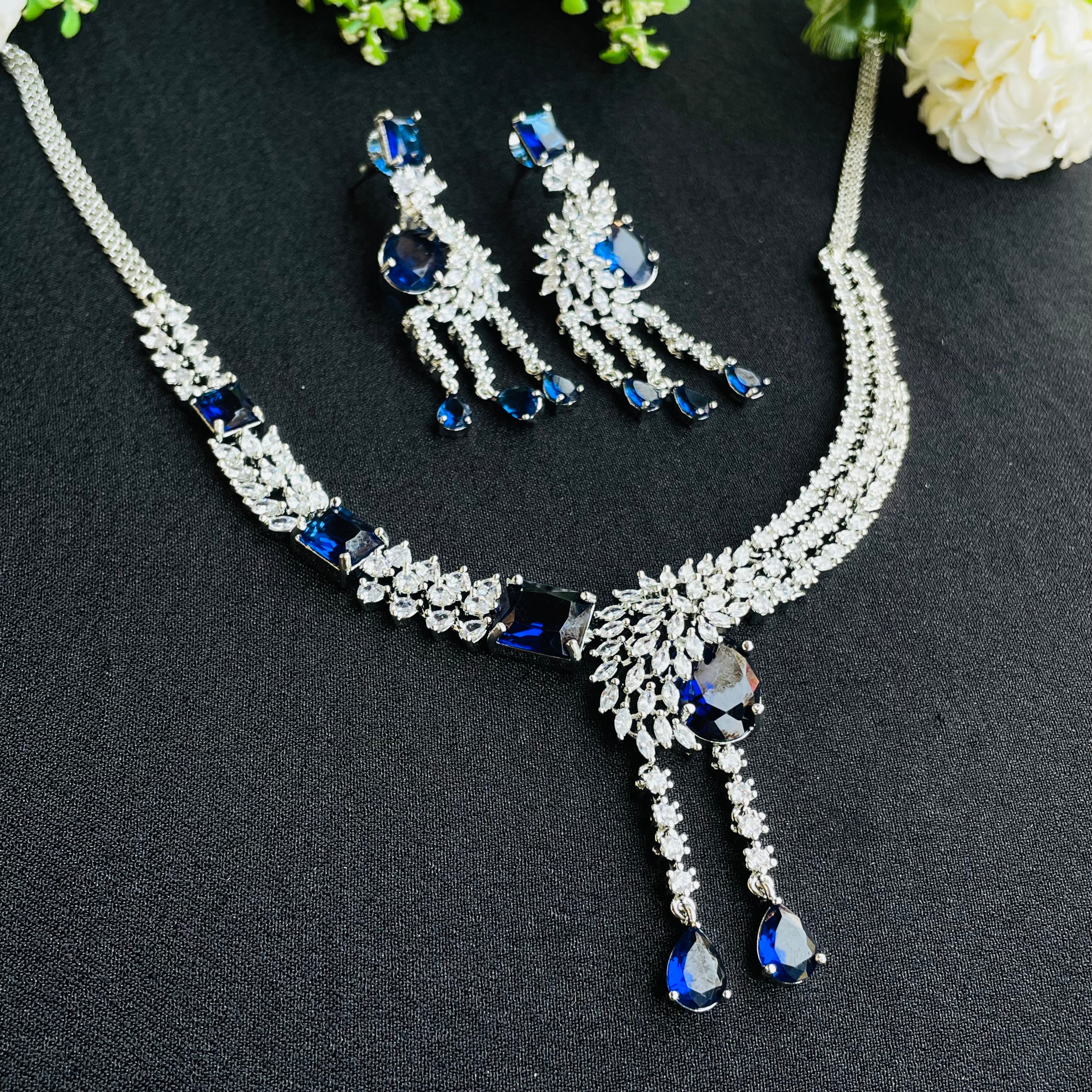 Ad Zarin Neckpiece