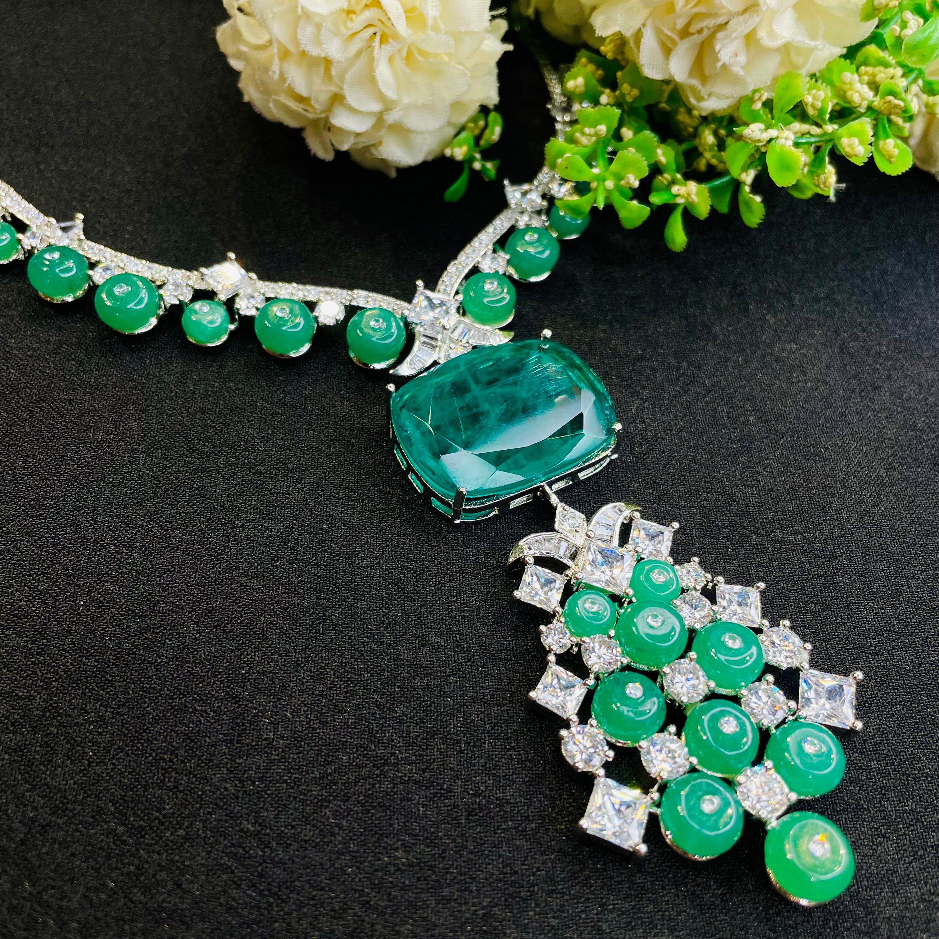 Ad Noor Neckpiece