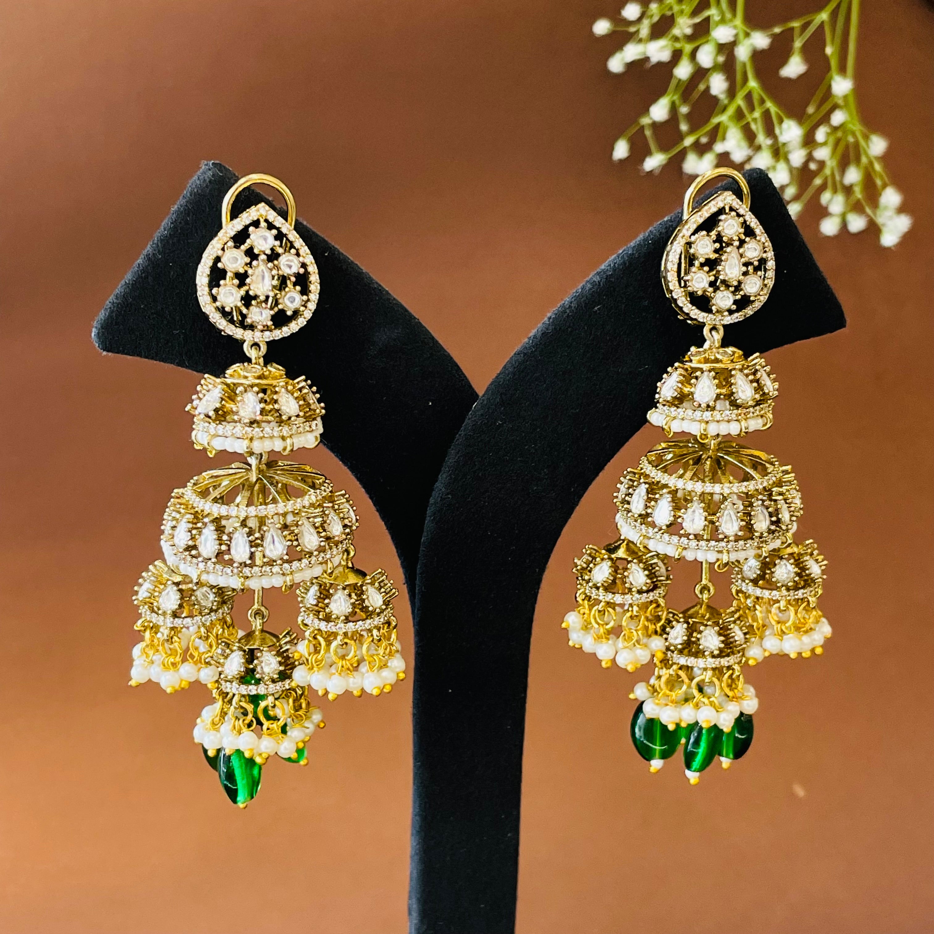 Nayaab Myra Jhumki