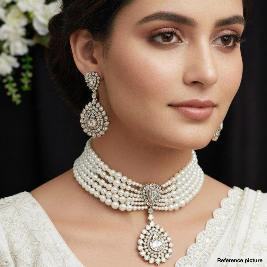 Nayaab Avni Pearl Choker