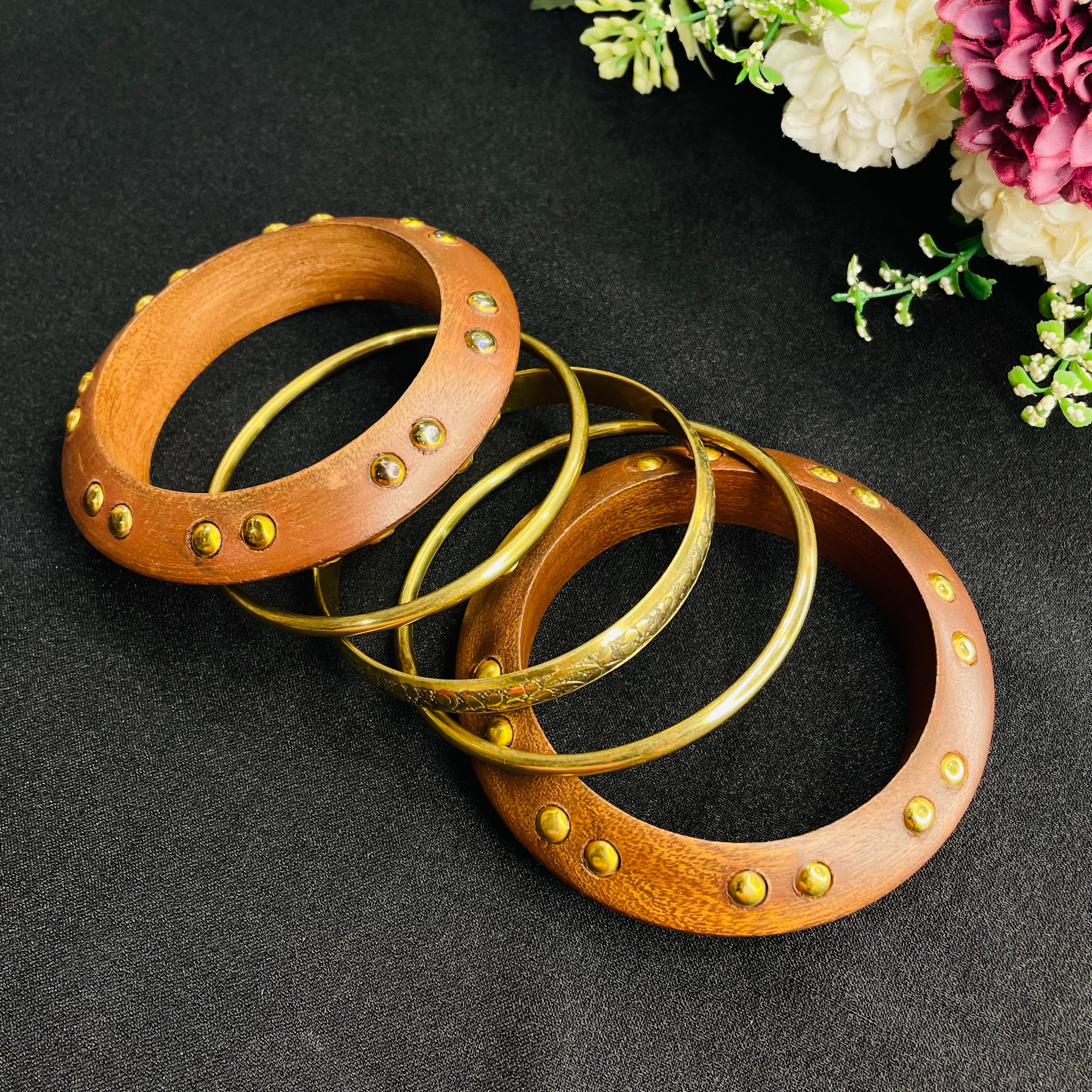 Layla Wooden Bangles 02