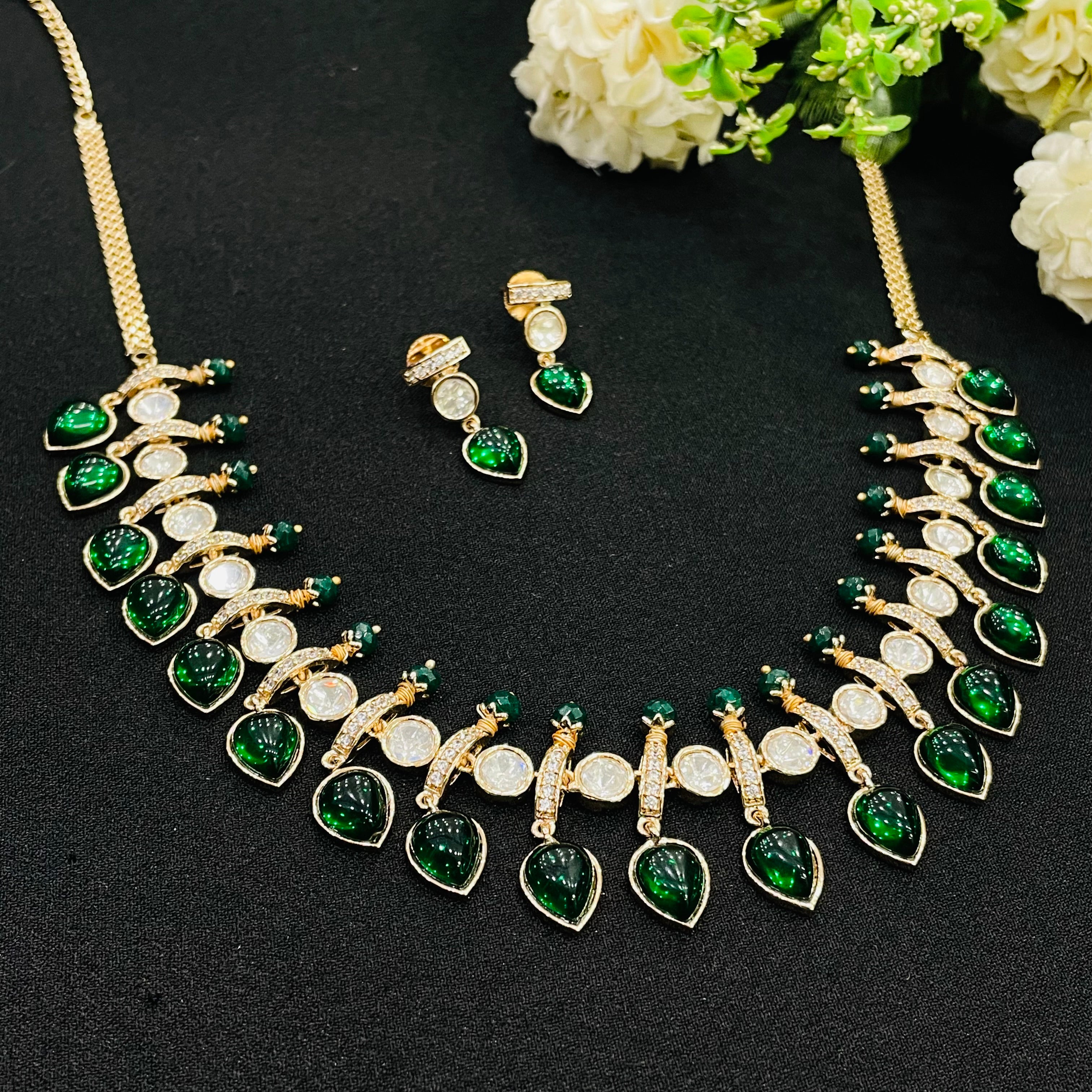 Nayaab Annie Polki Neckpiece