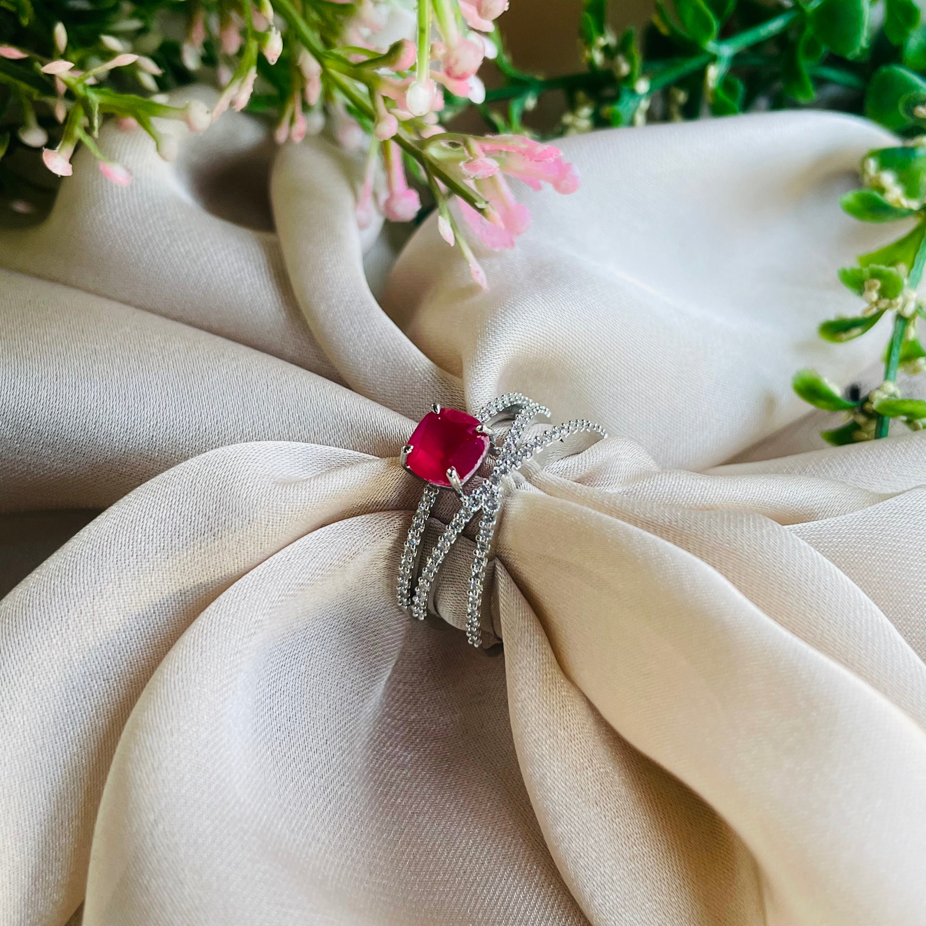 Ad Emmy ring adjustable
