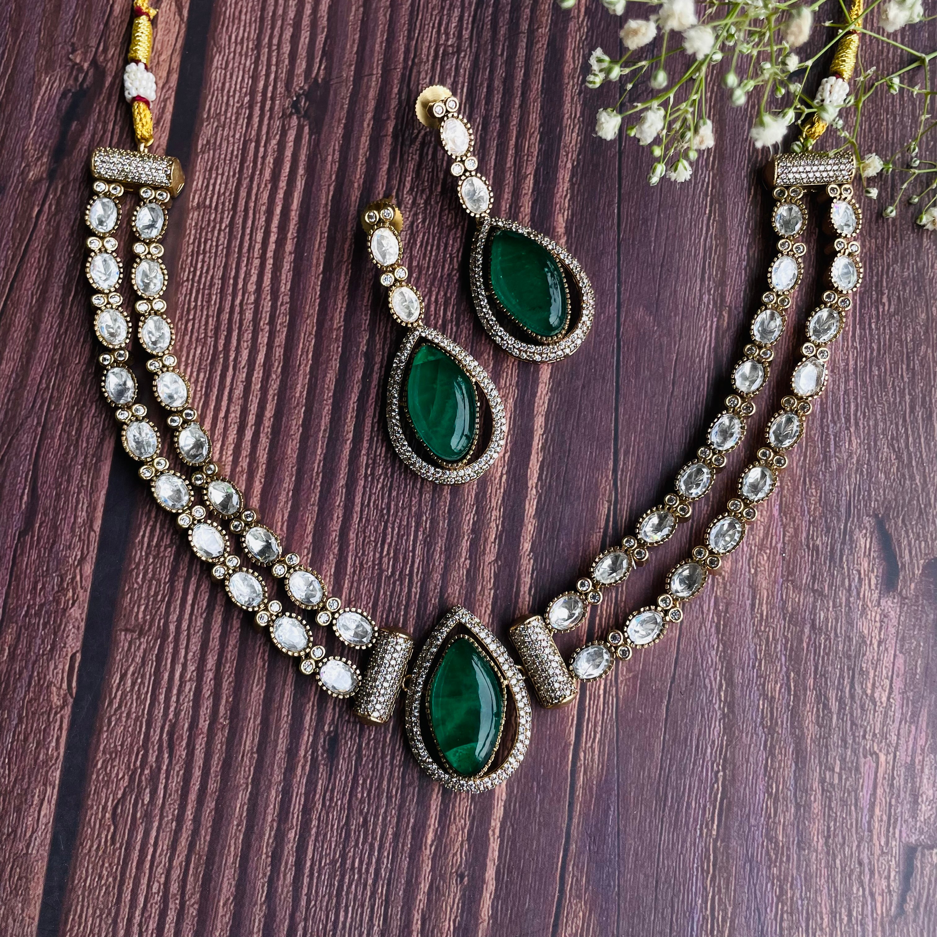 Nayaab Alima Polki Neckpiece
