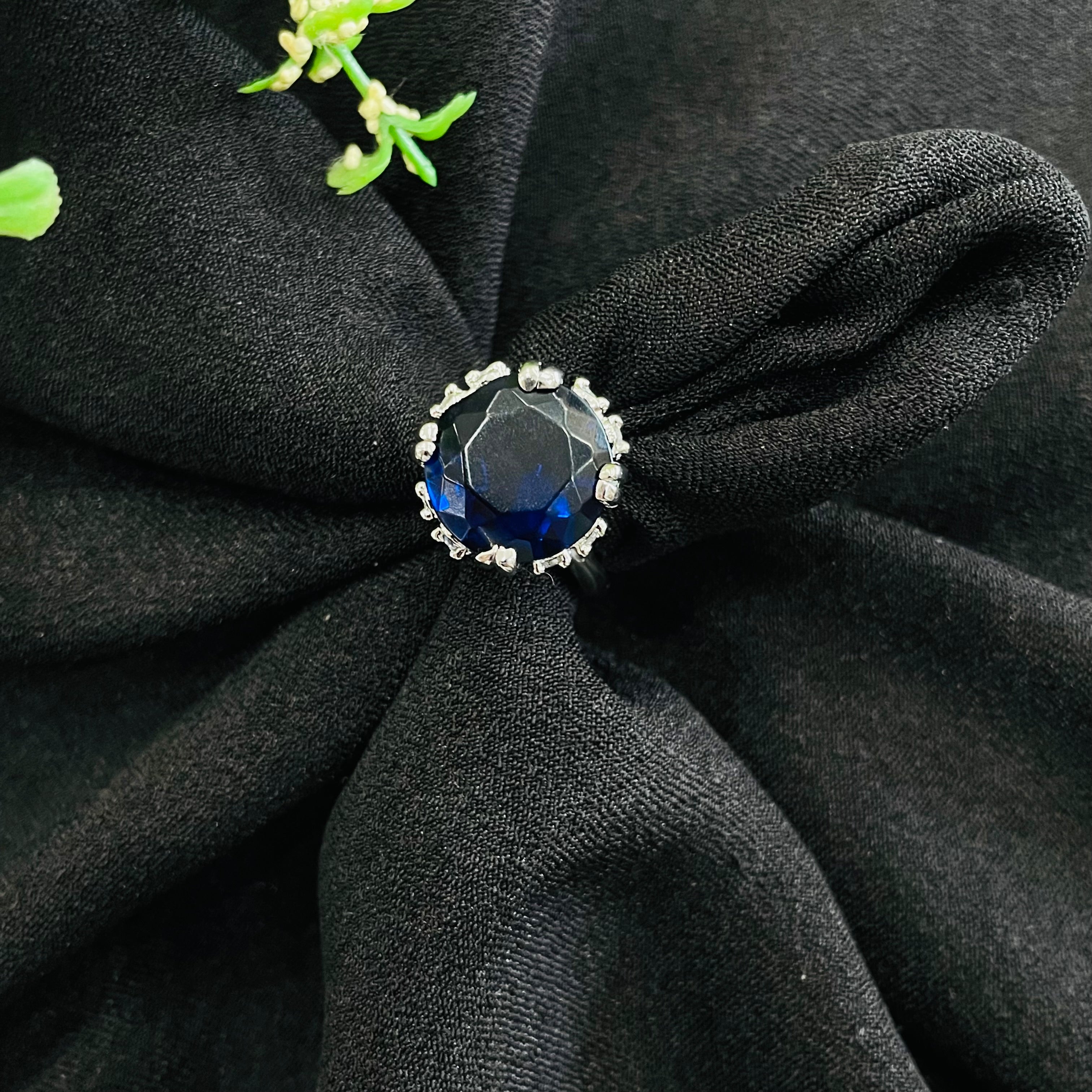 Vs Sterling Silver Cocktail Ring 235 6G