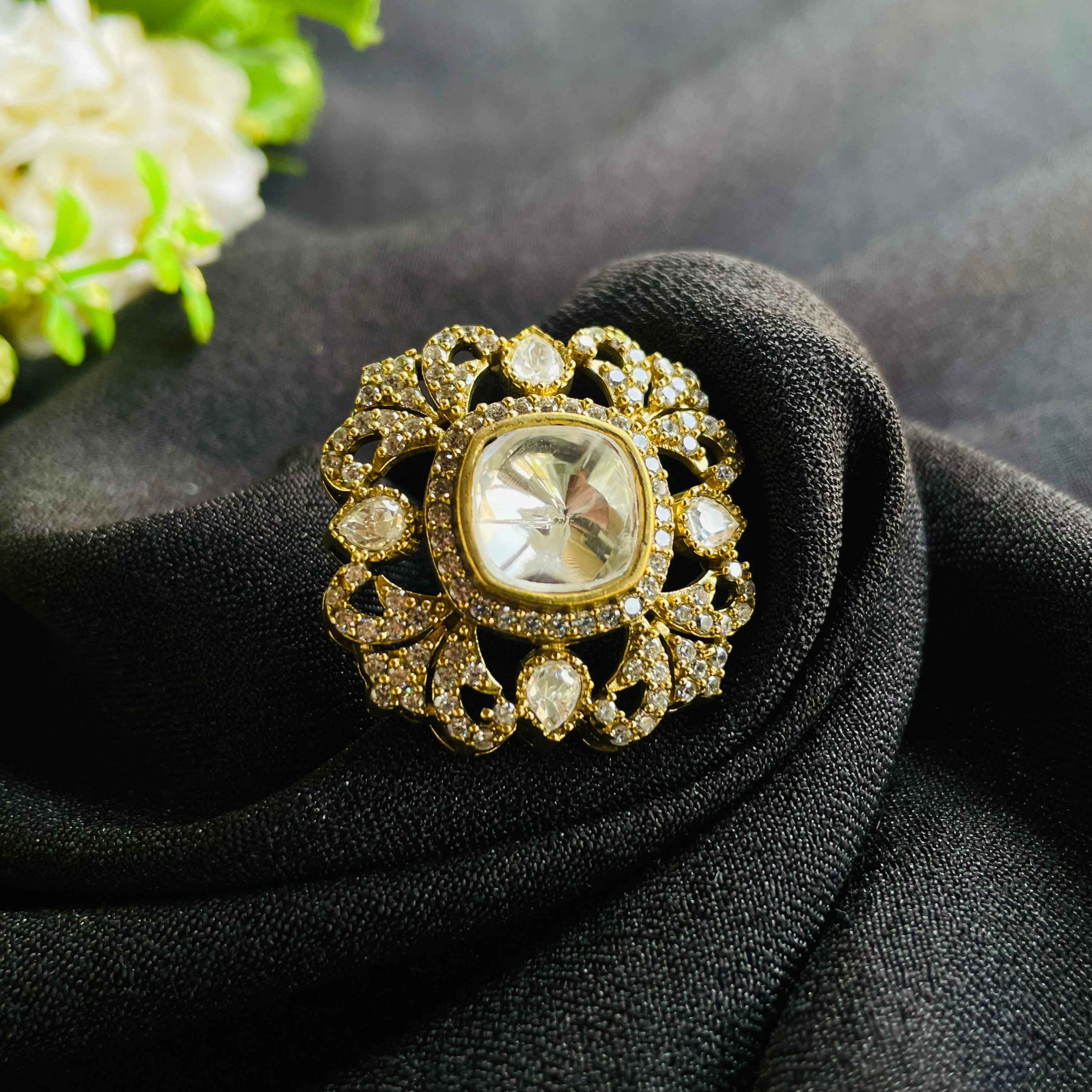 Nayaab baani  polki ring