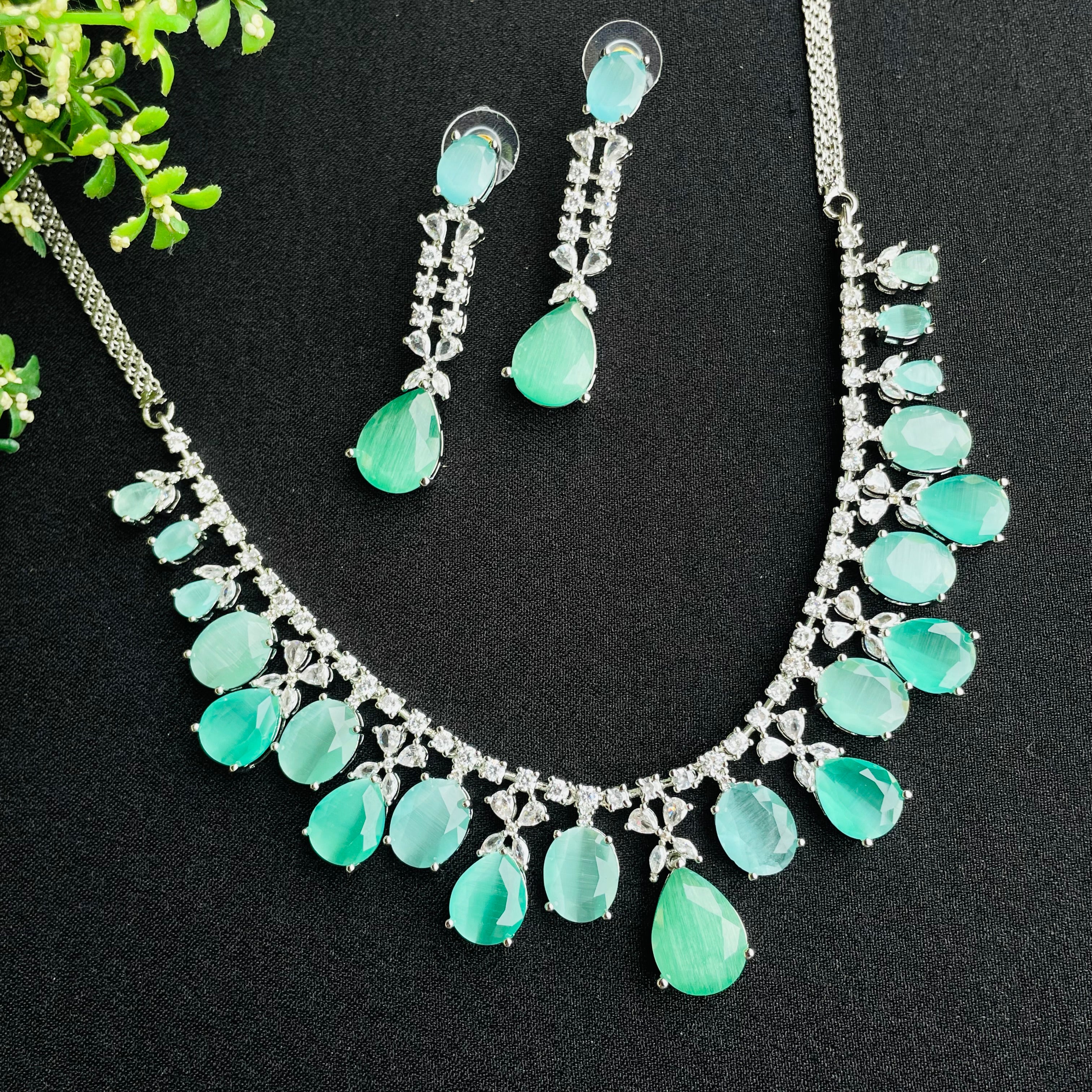 Ad Hazel Neckpiece
