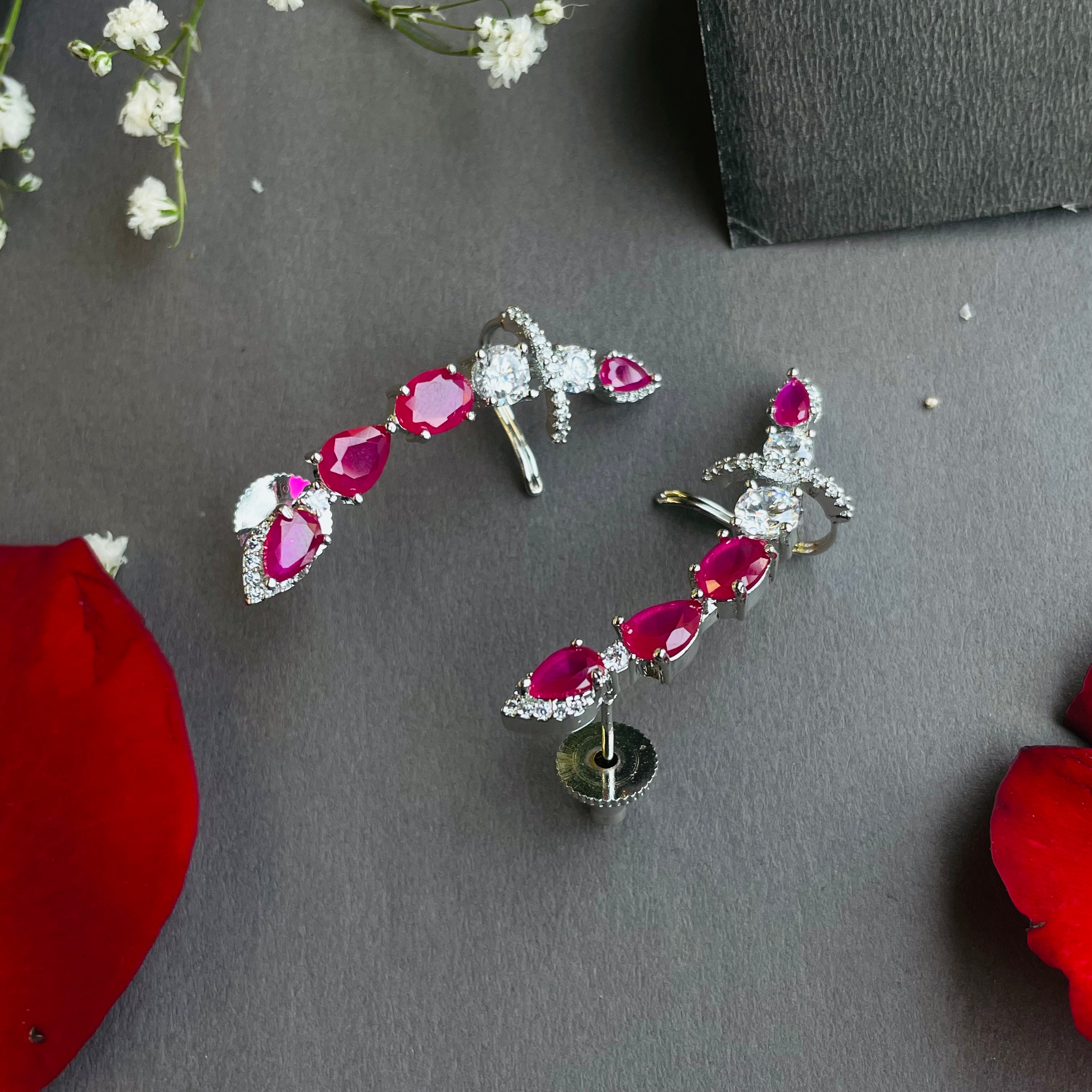 Ad Marie earcuff