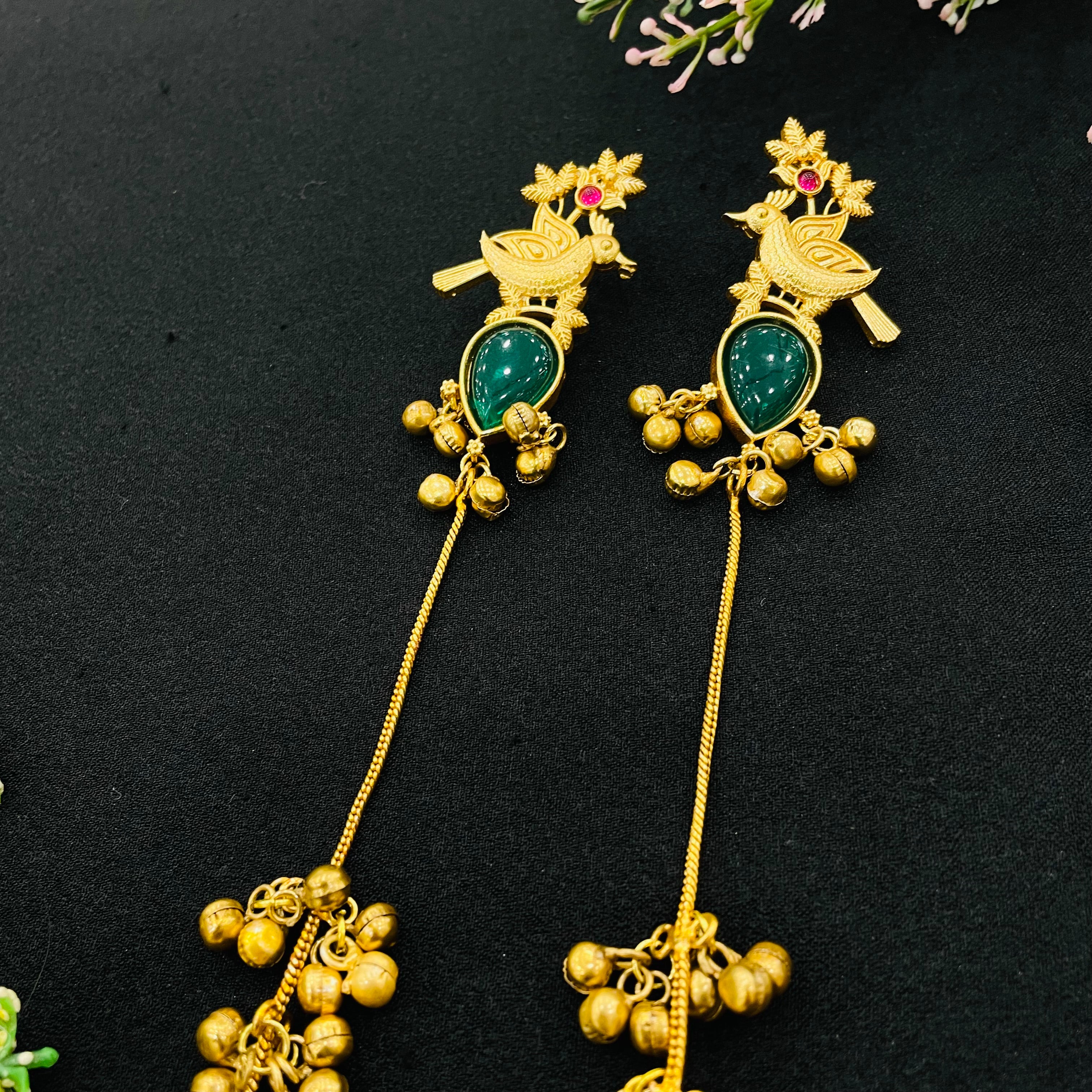 Nayaab Vedika Earrings