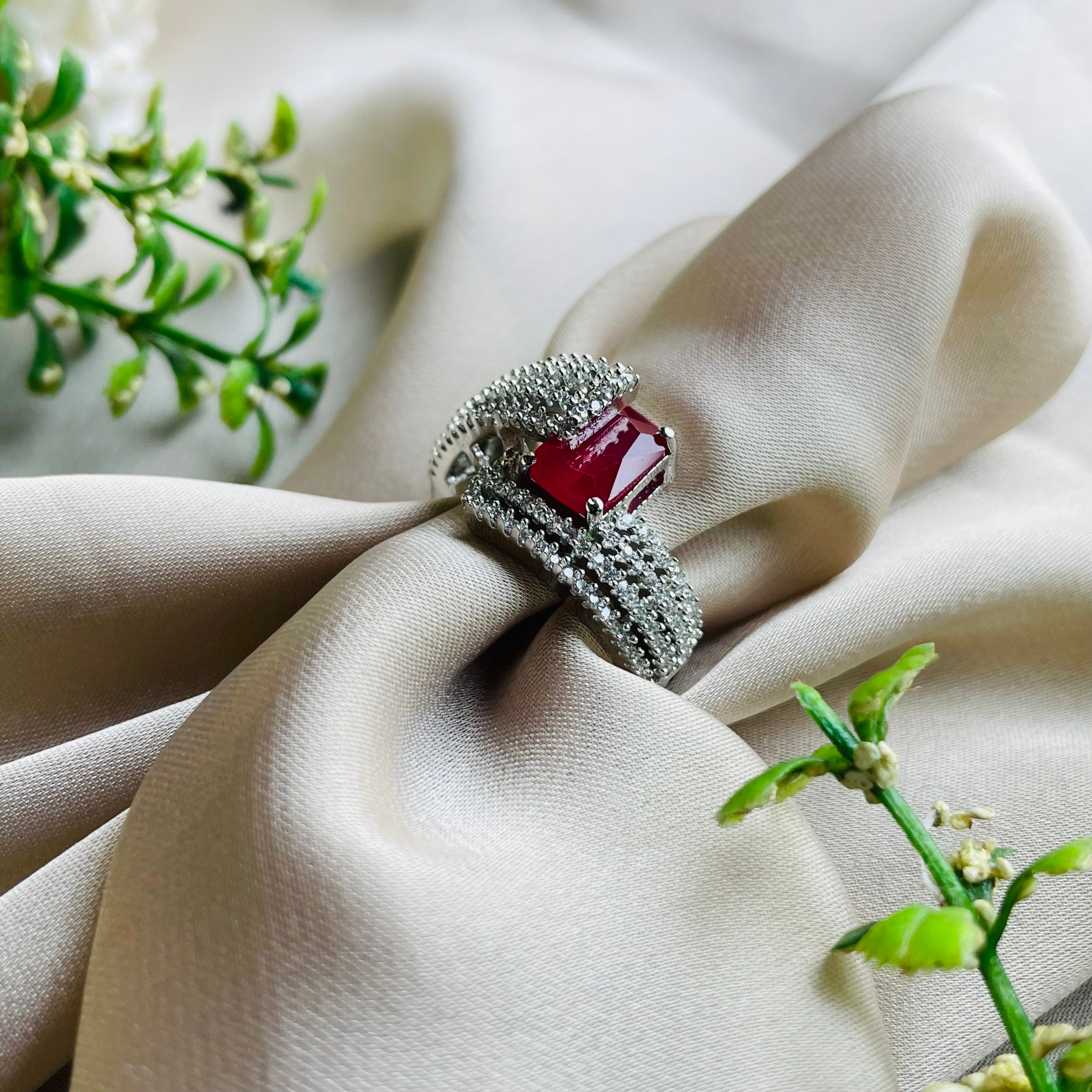 Ad Opal ring adjustable