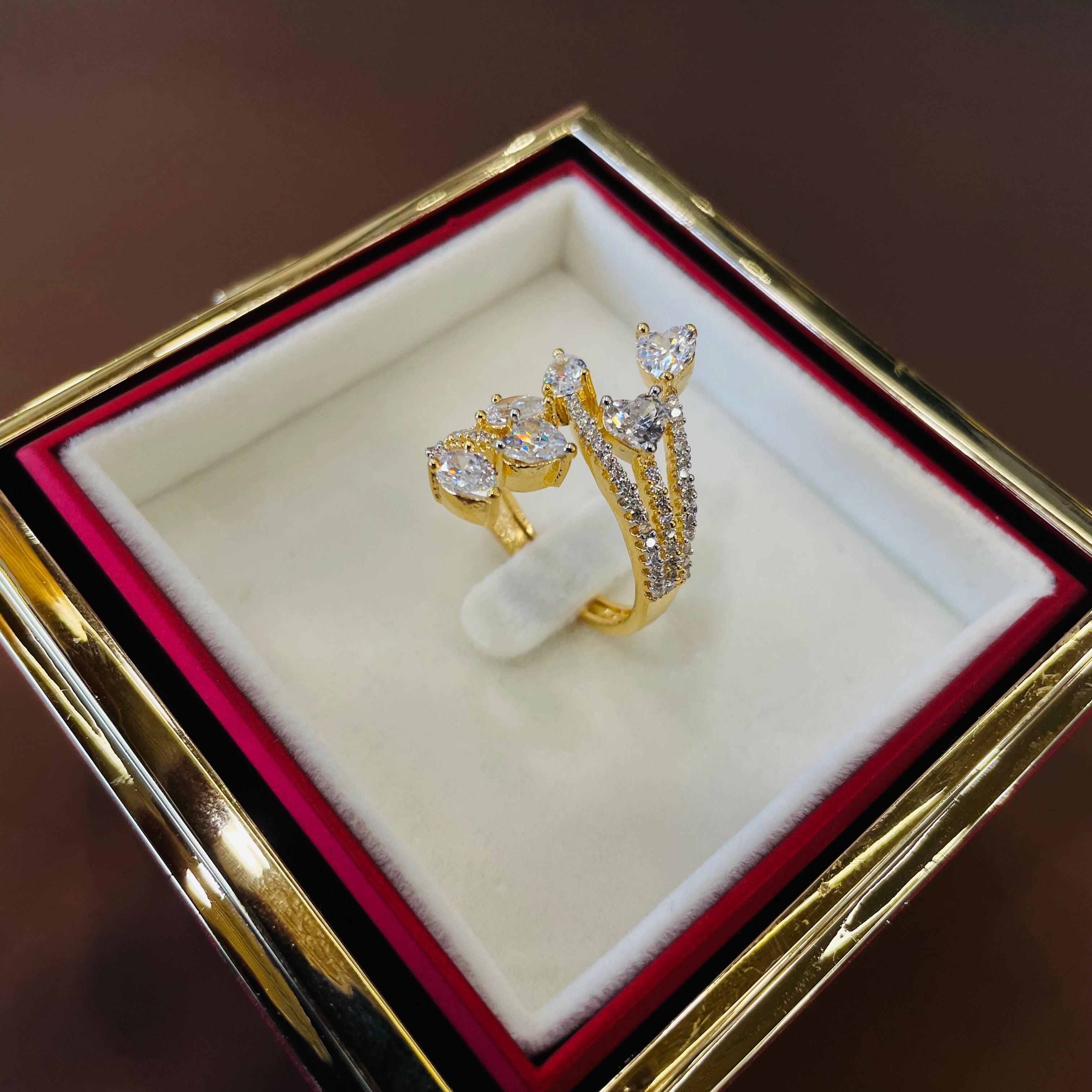Ad Evora Ring