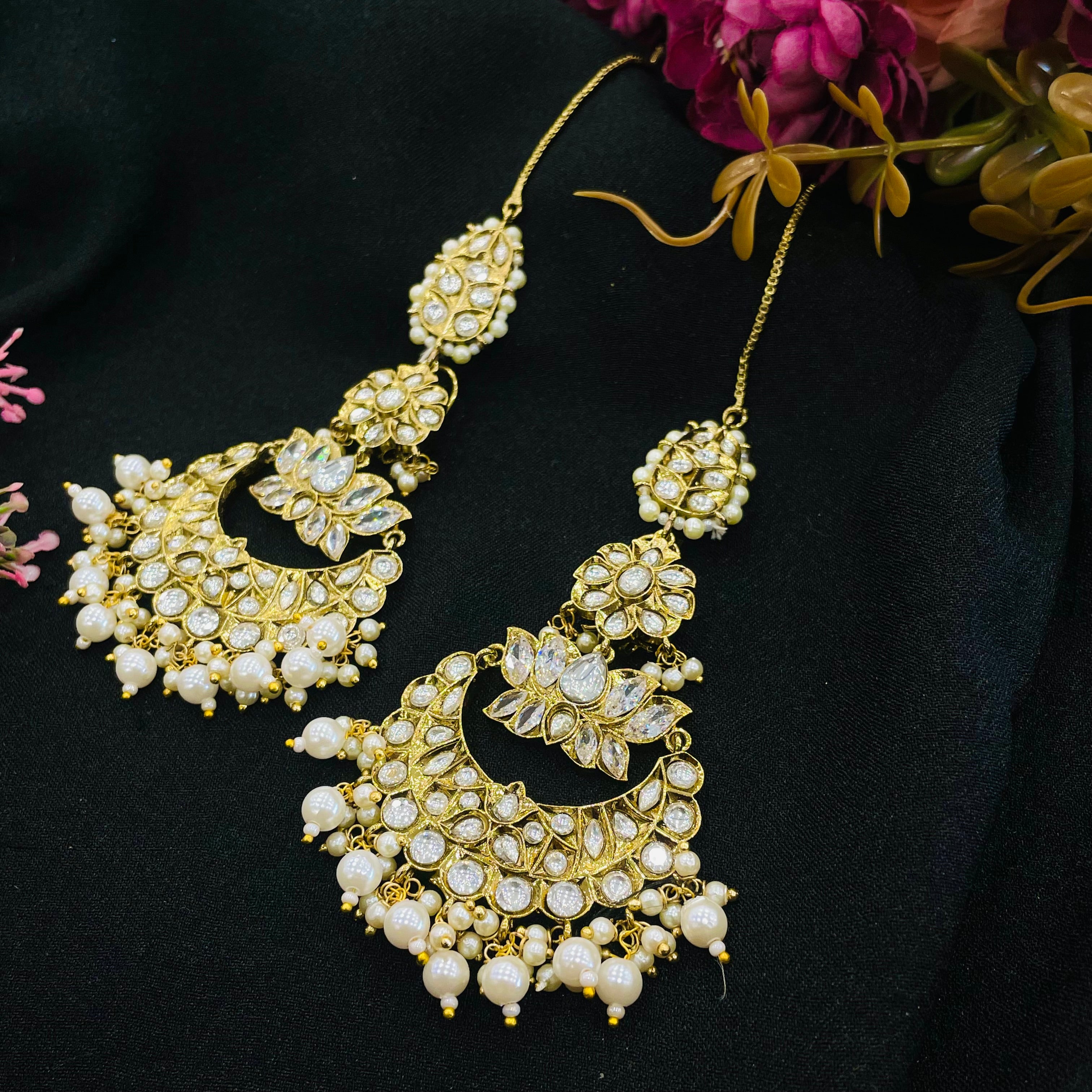 Nayaab Akansha Earrings