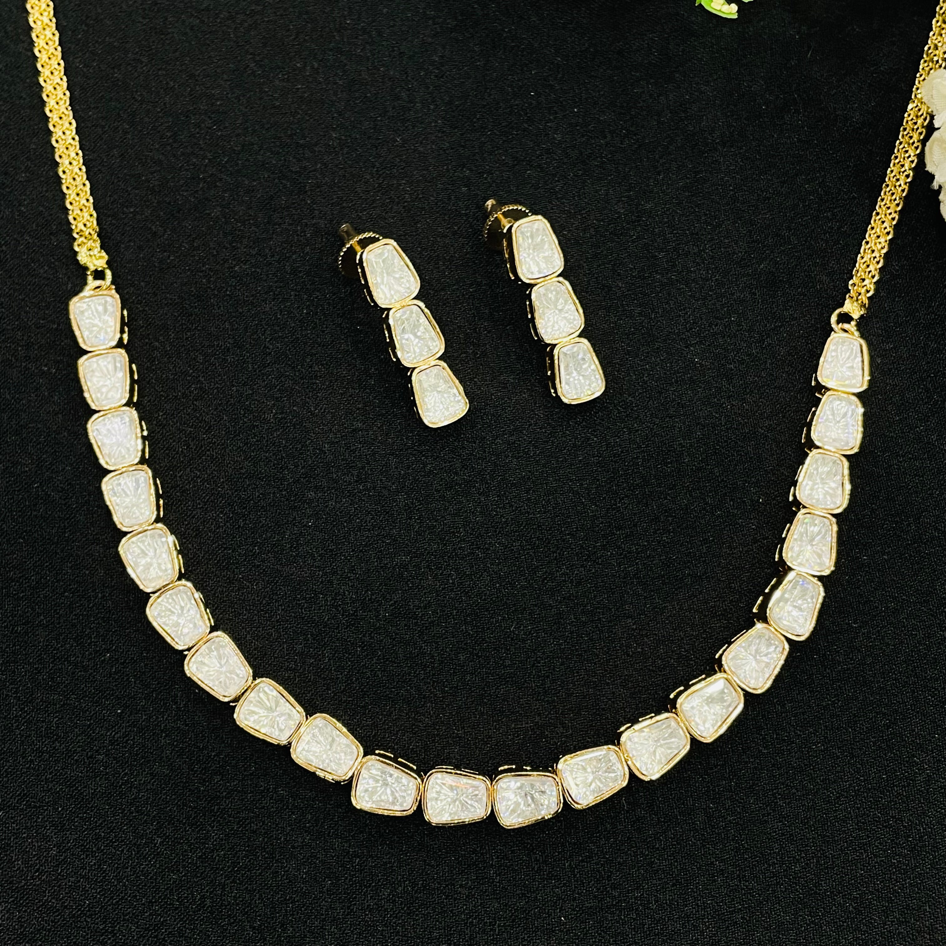 Nayaab Mitali Polki Neckpiece